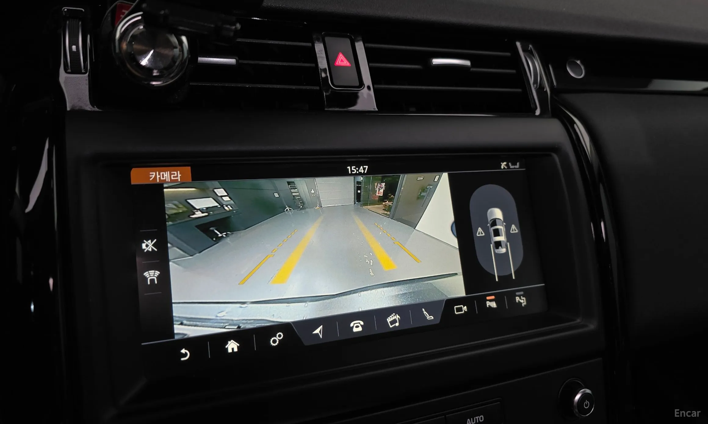 Land Rover Discovery 5 превью 14