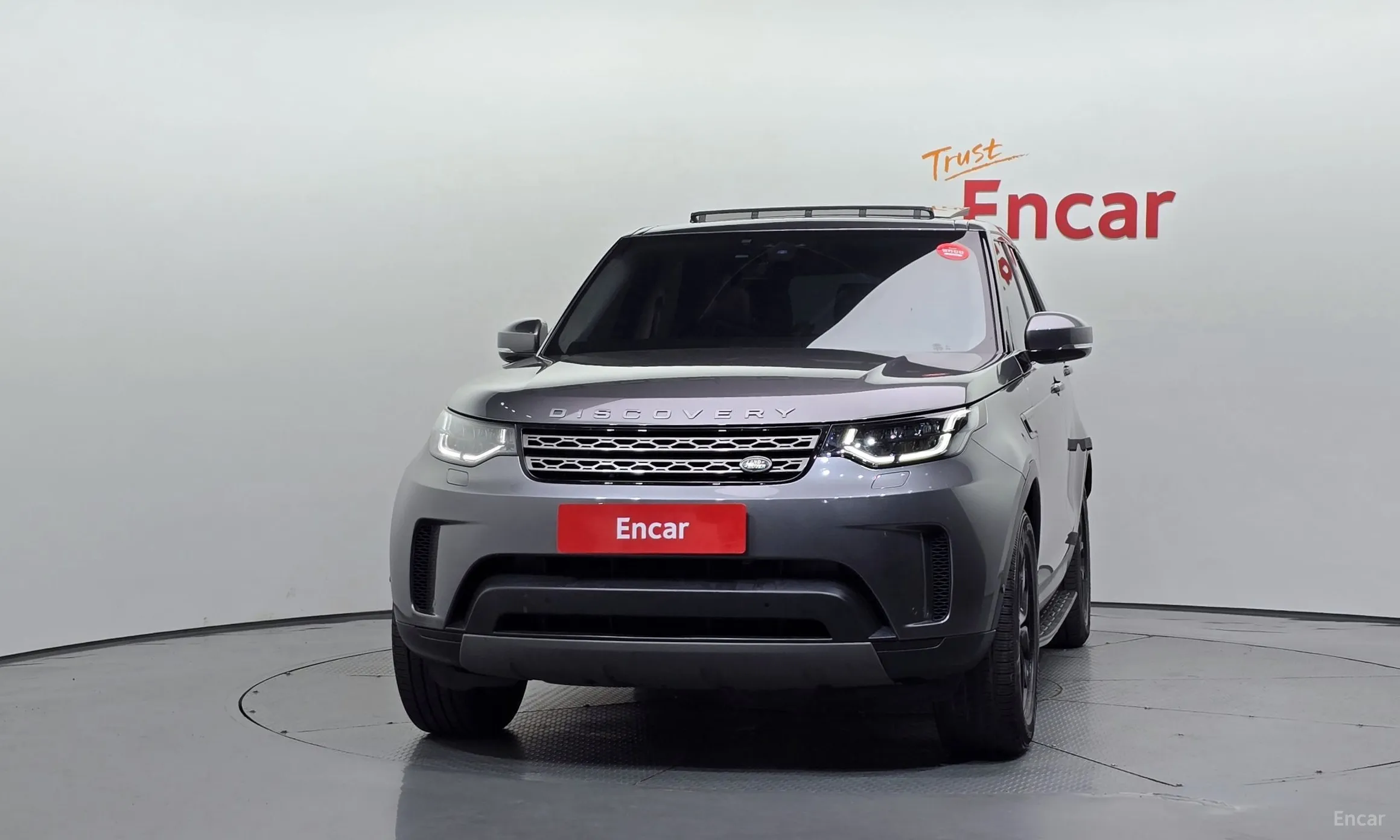 Land Rover Discovery 5 превью 3