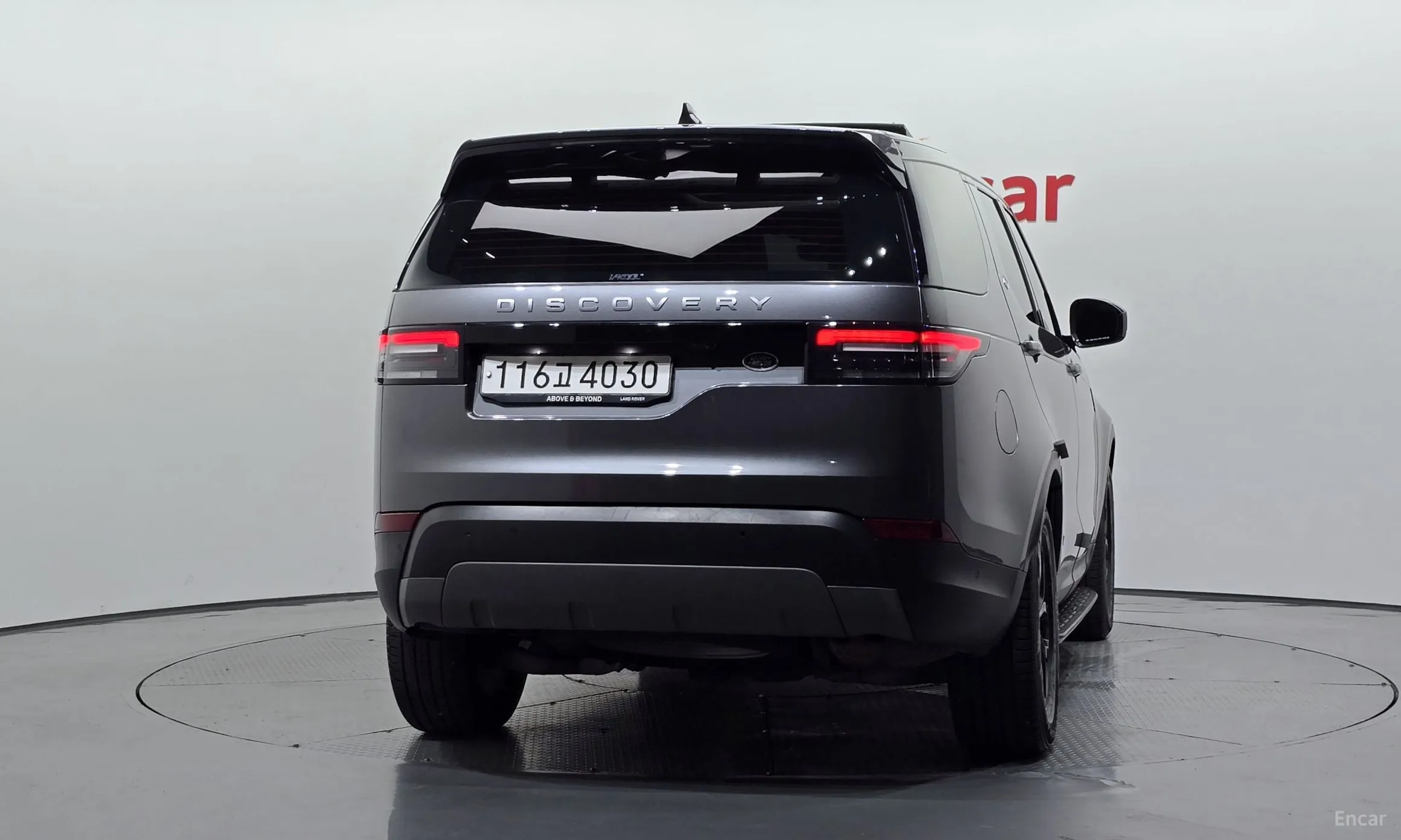 Land Rover Discovery 5 превью 4