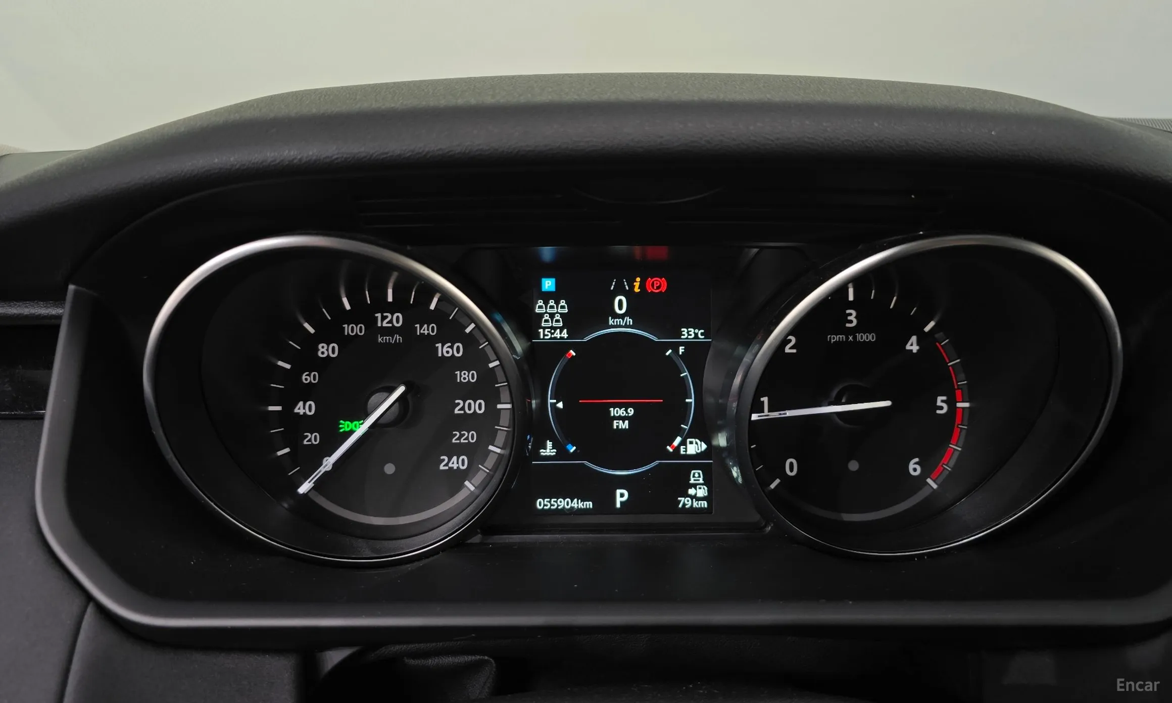 Land Rover Discovery 5 превью 8