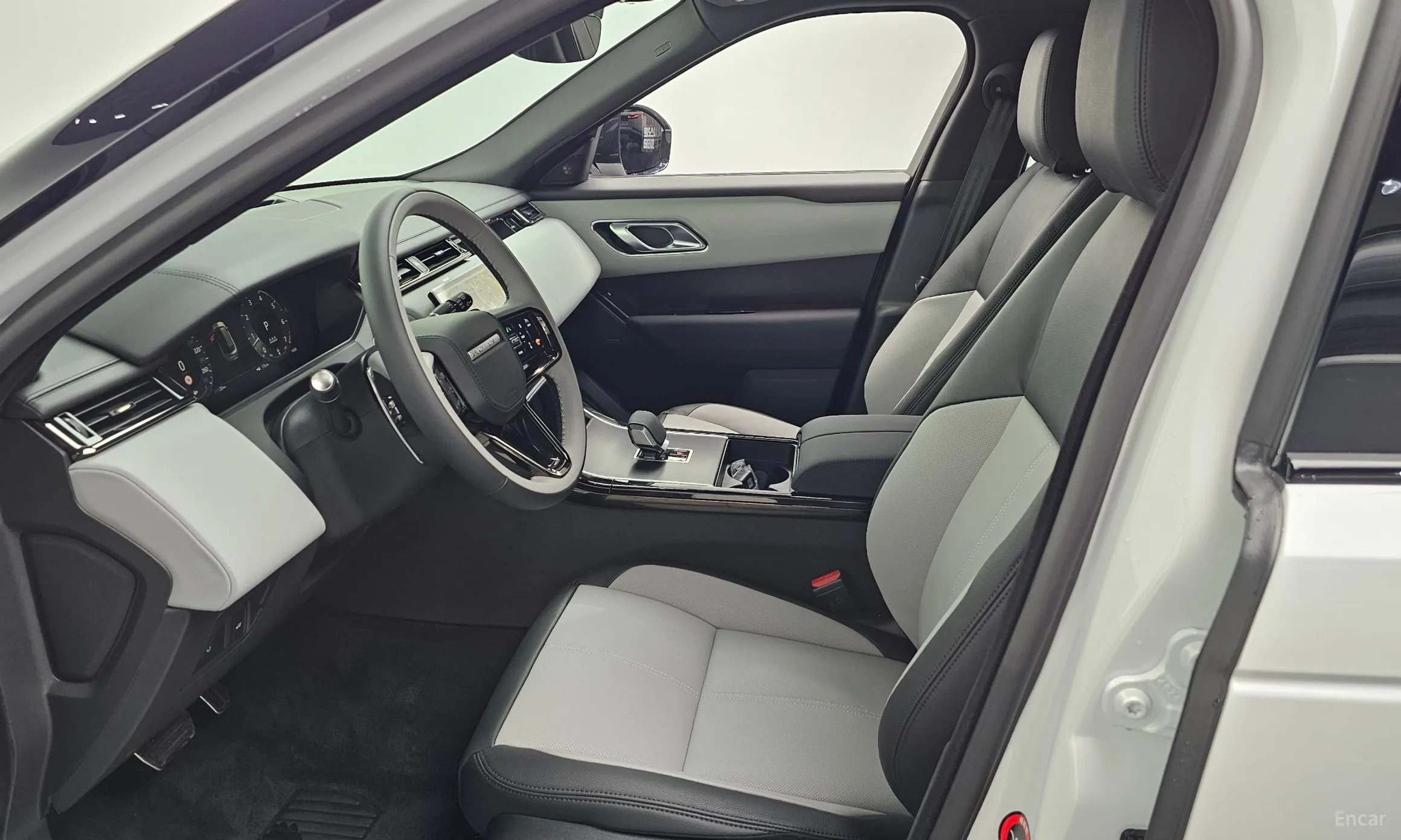 Land Rover Range Rover Bella превью 3