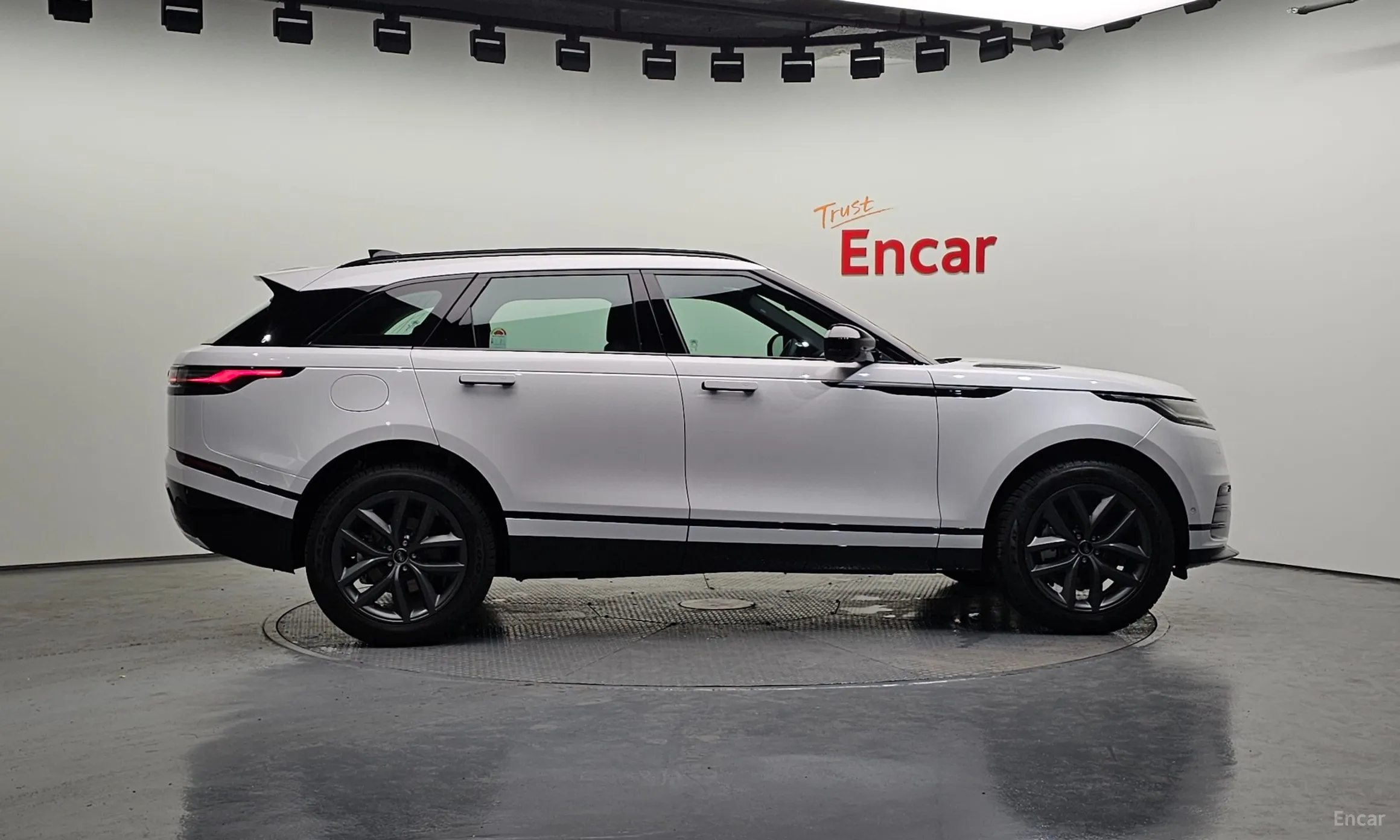 Land Rover Range Rover Bella превью 5