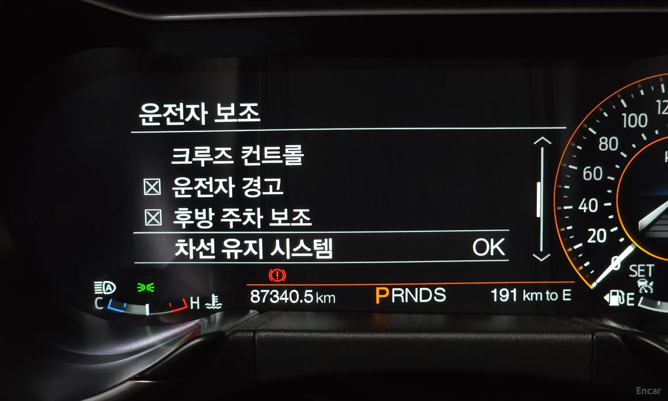 Ford Mustang превью 18