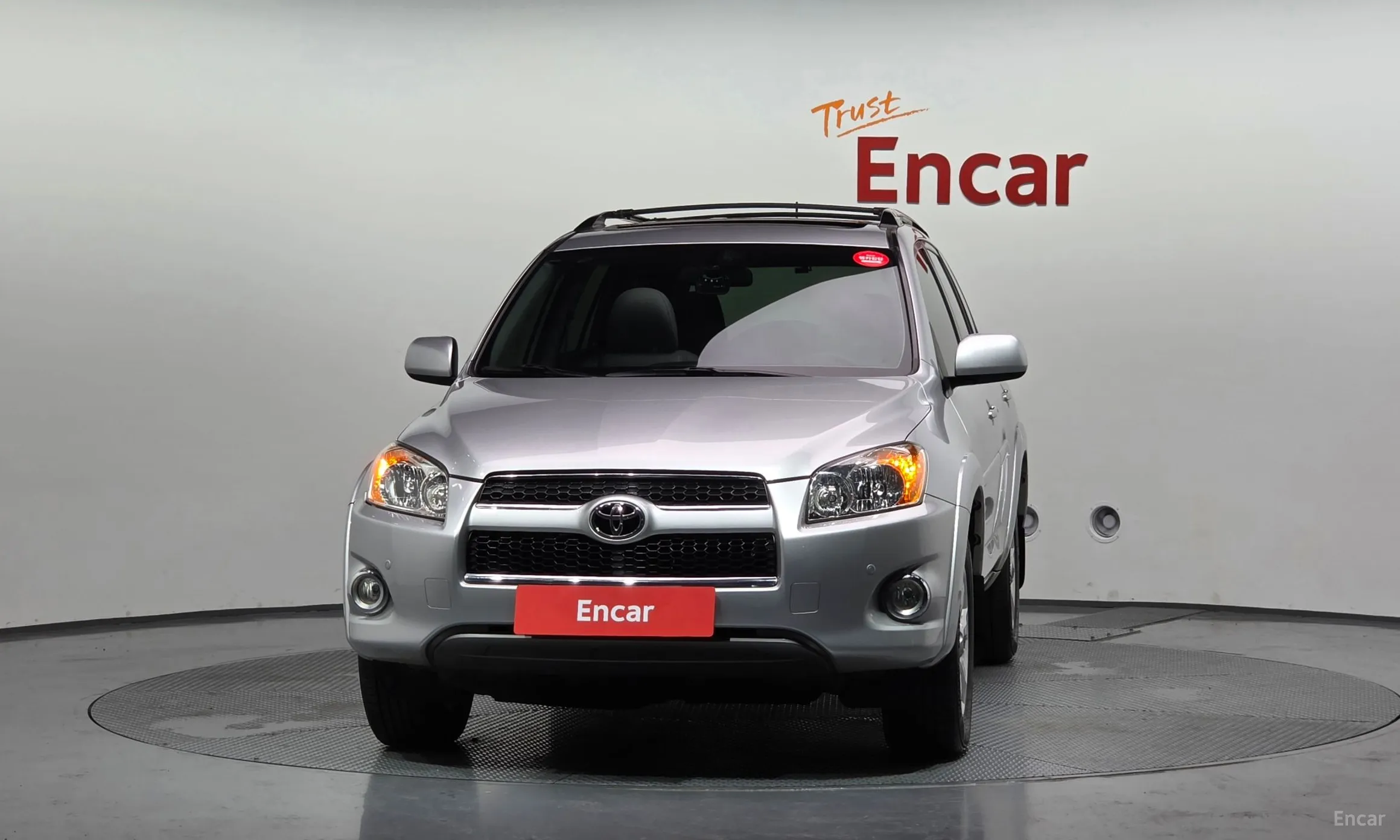 Toyota RAV4 превью 3