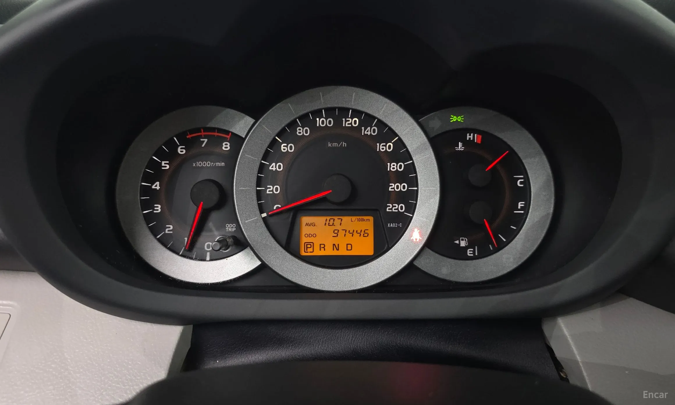 Toyota RAV4 превью 8