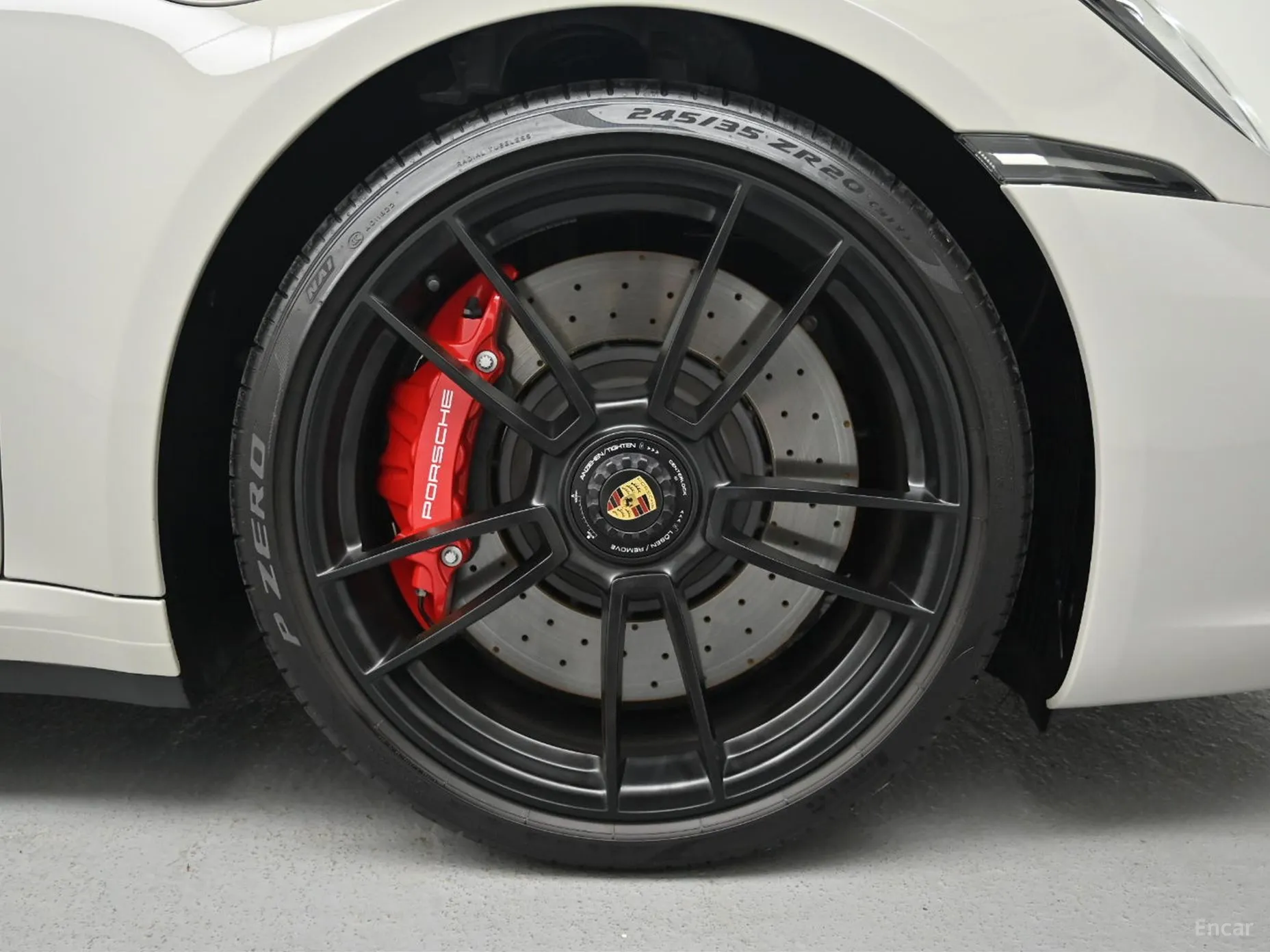 Porsche 911 (992) превью 5