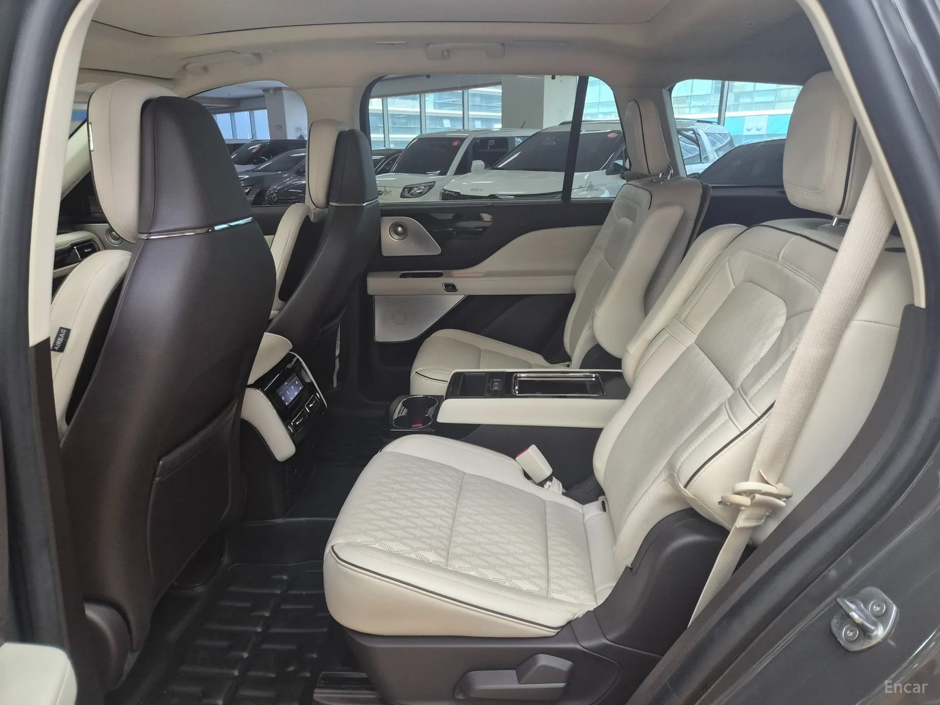 Lincoln Aviator 2nd Generation превью 12