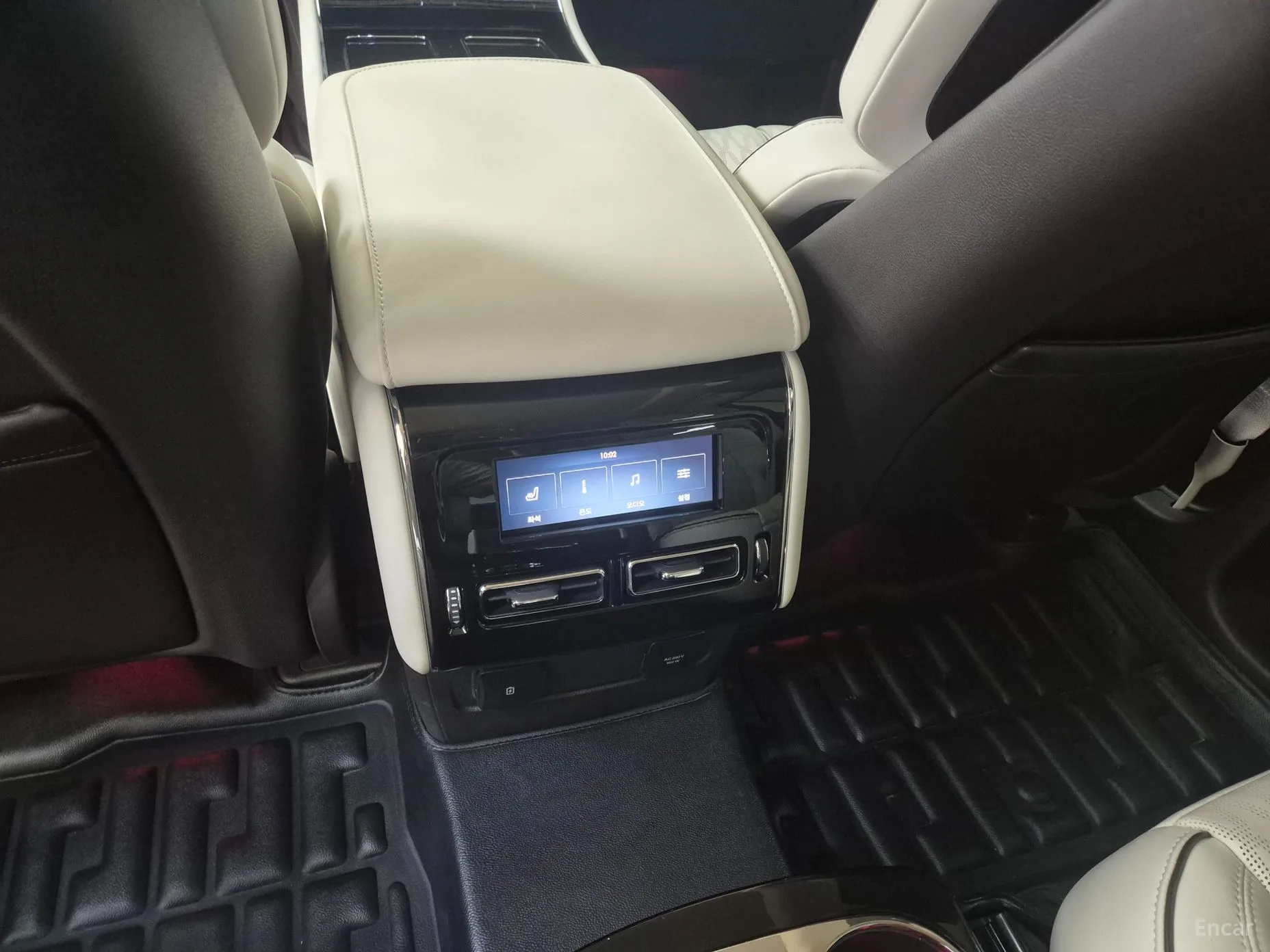 Lincoln Aviator 2nd Generation превью 17