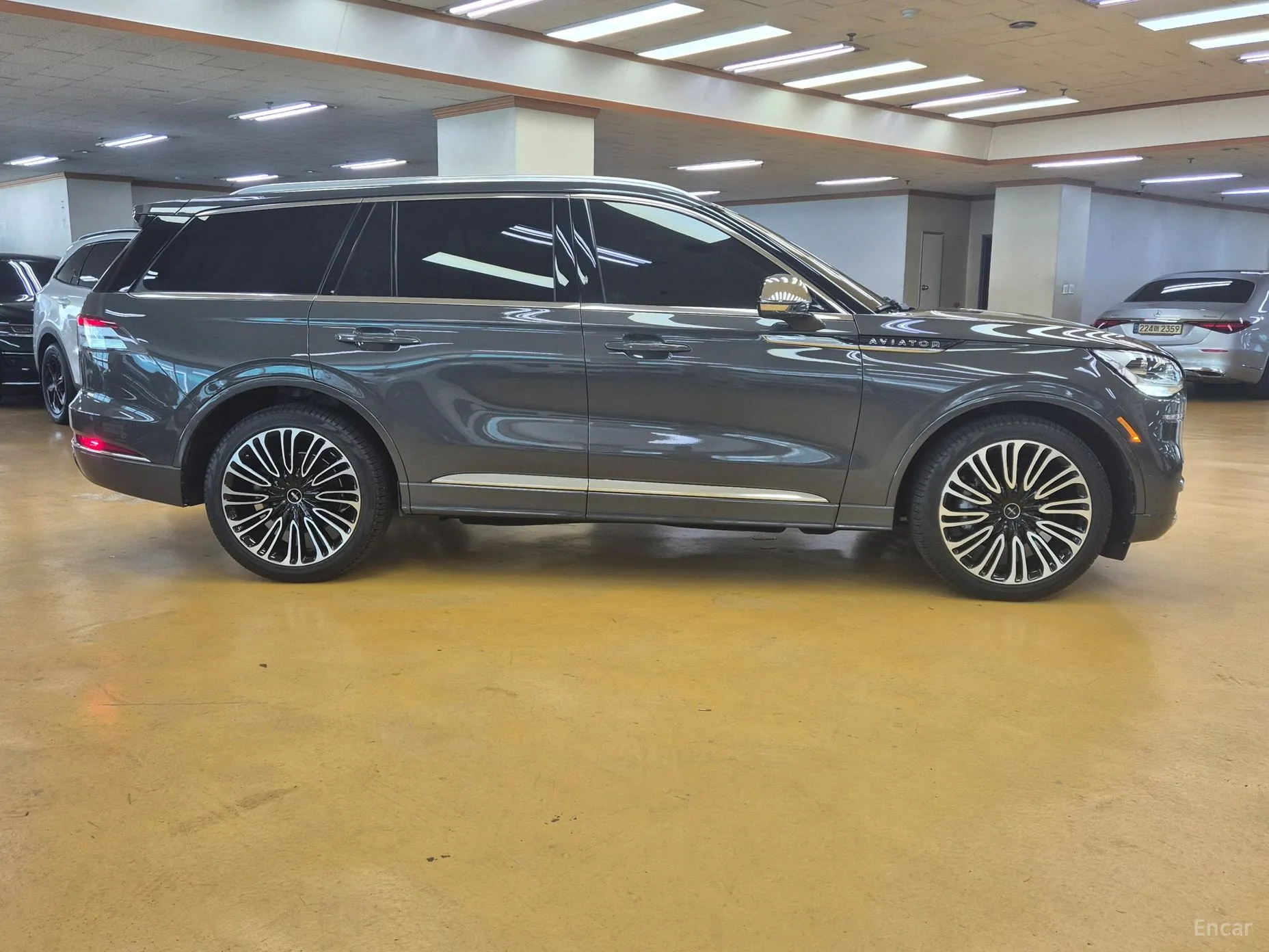 Lincoln Aviator 2nd Generation превью 6