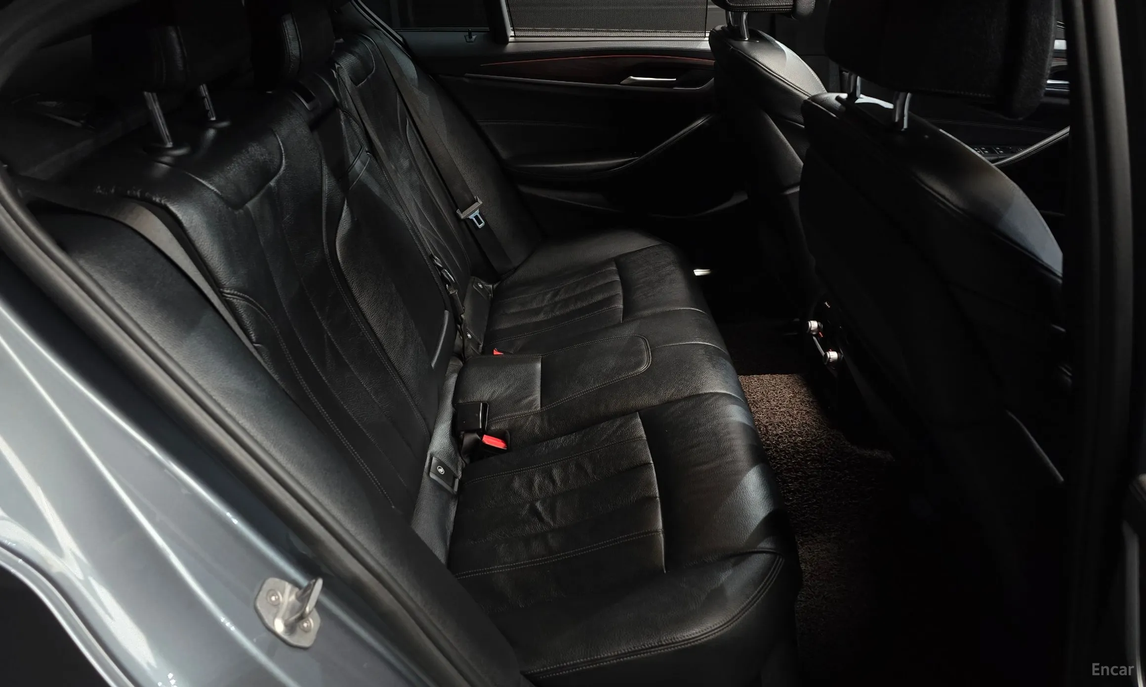 BMW 5 Series (G30) превью 11