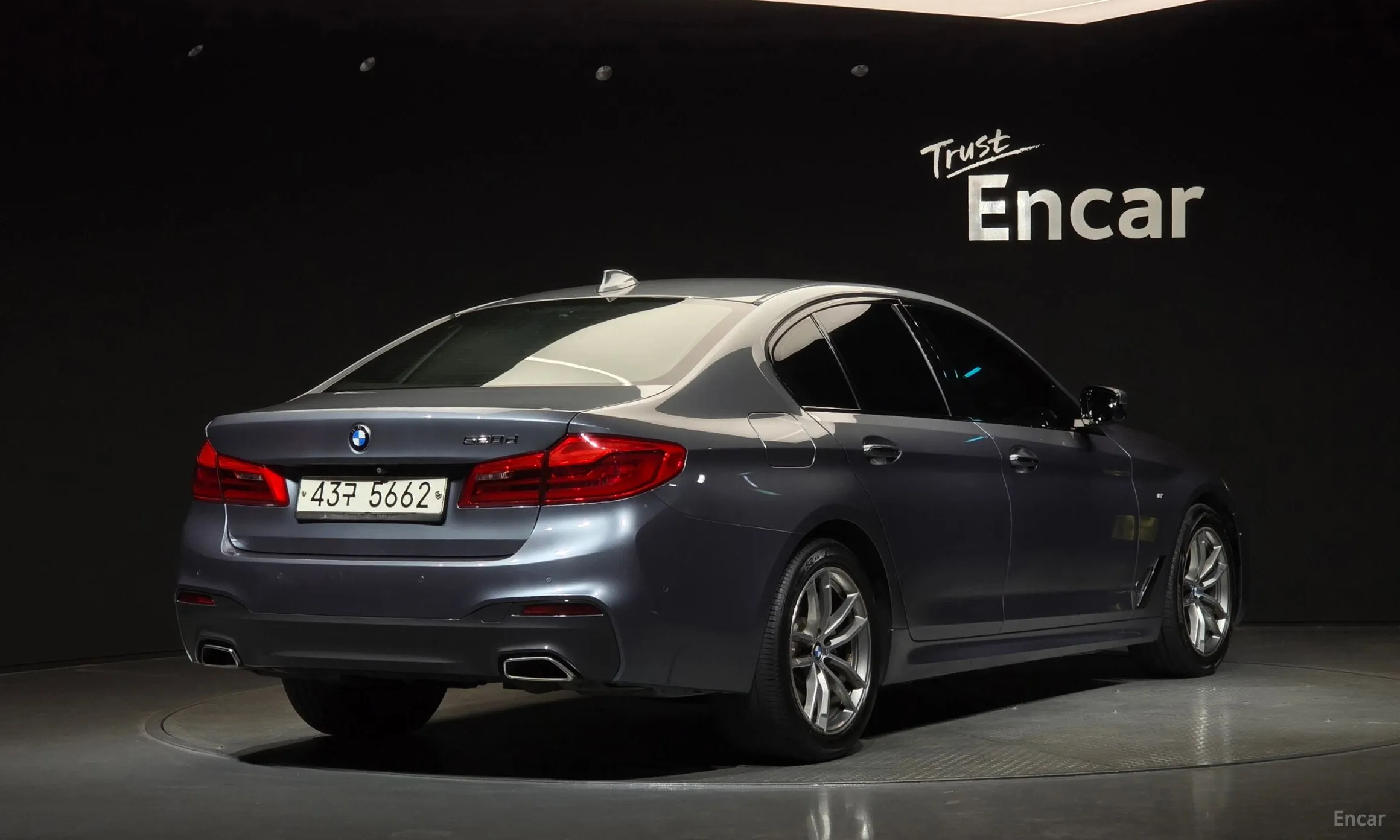BMW 5 Series (G30)