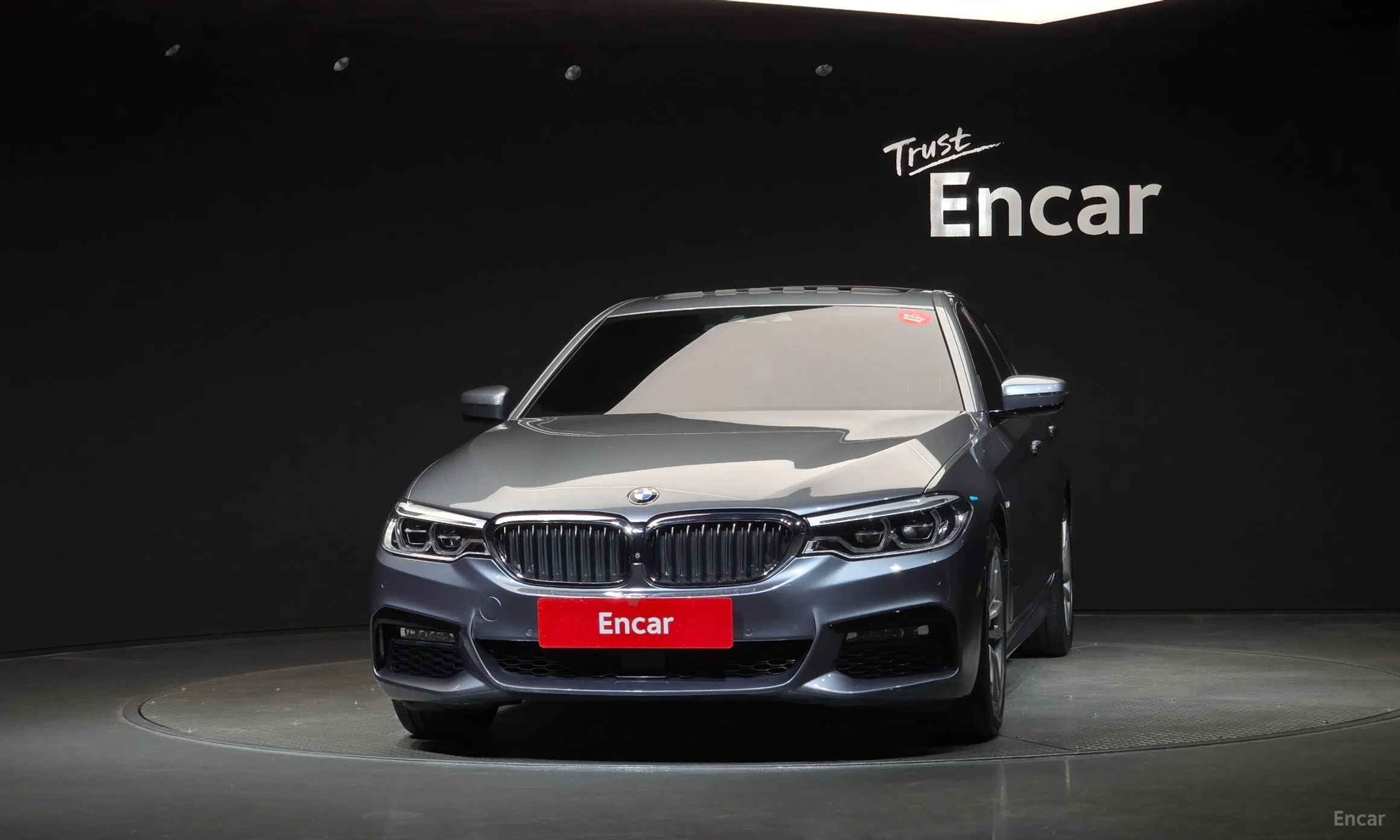 BMW 5 Series (G30) превью 3
