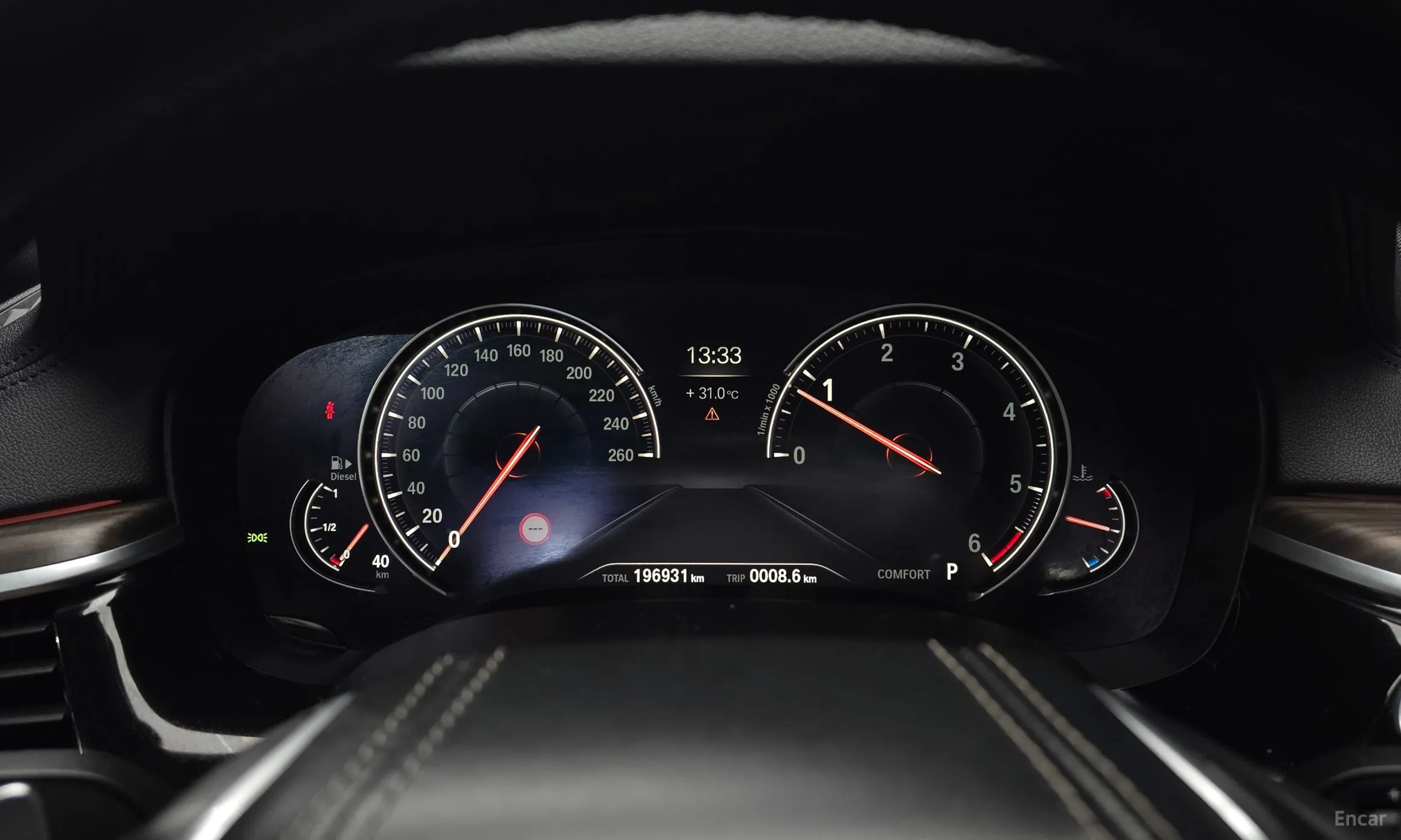 BMW 5 Series (G30) превью 8
