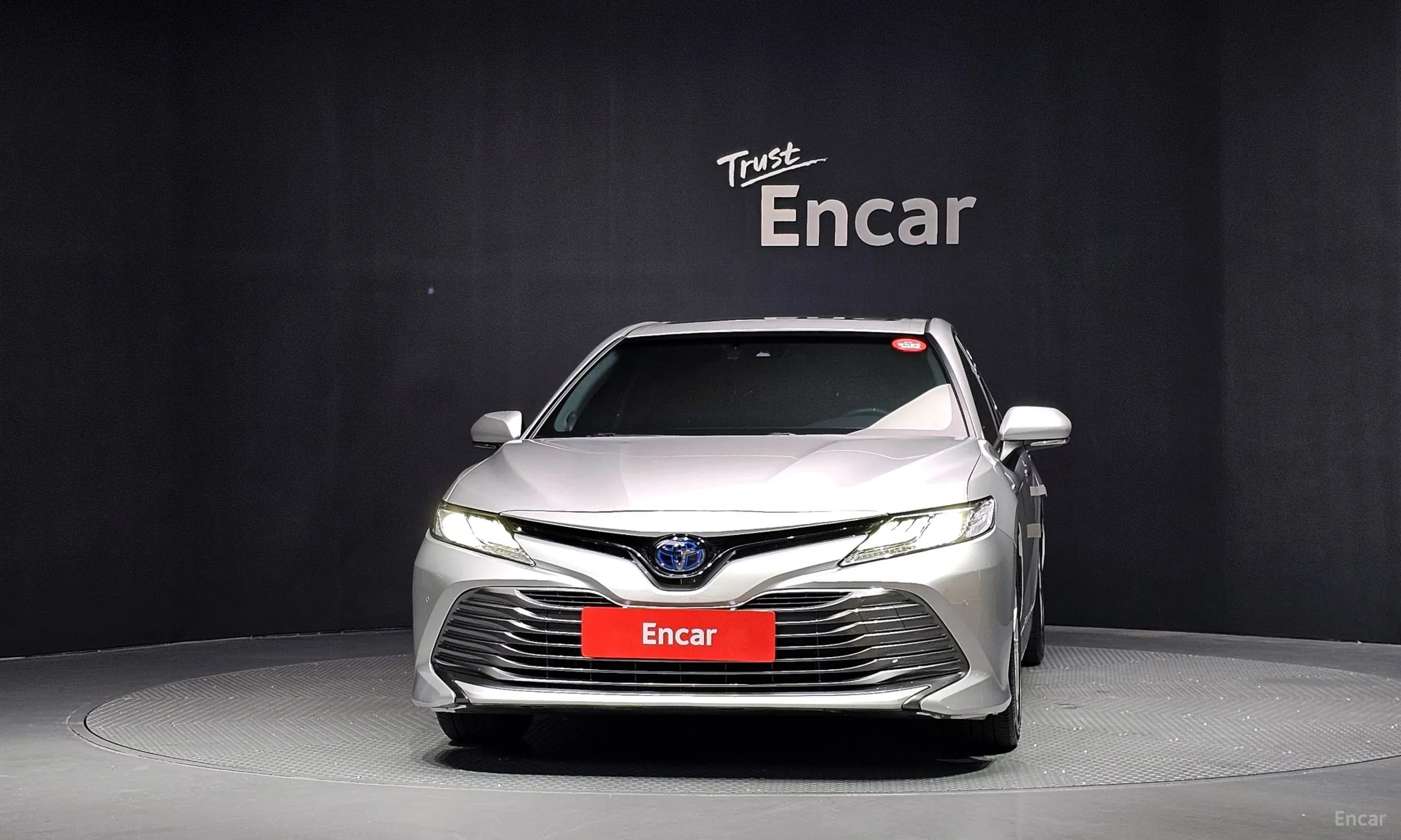 Toyota Camry (XV70) превью 3