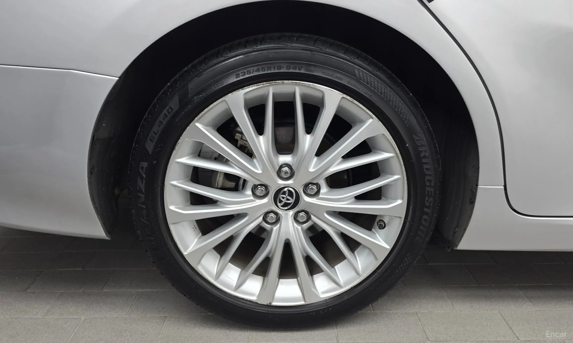 Toyota Camry (XV70) превью 5