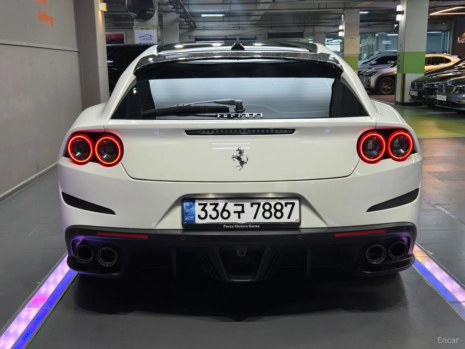 Ferrari GTC4 Rousseau превью 5