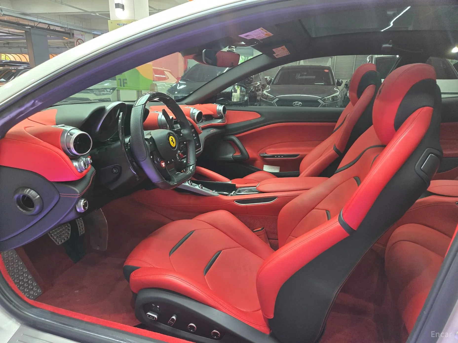 Ferrari GTC4 Rousseau превью 8