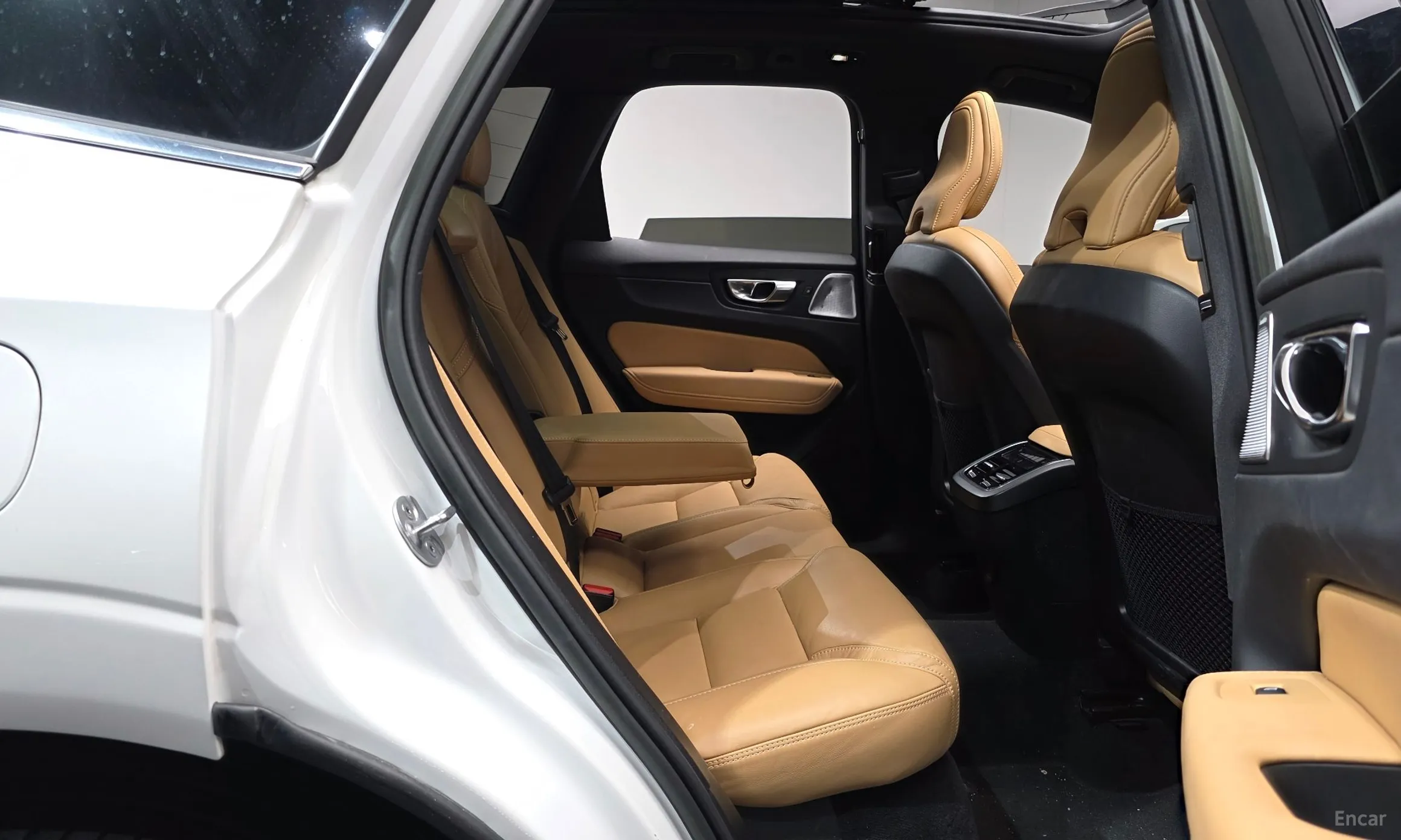 Volvo XC60 Gen 2 превью 11