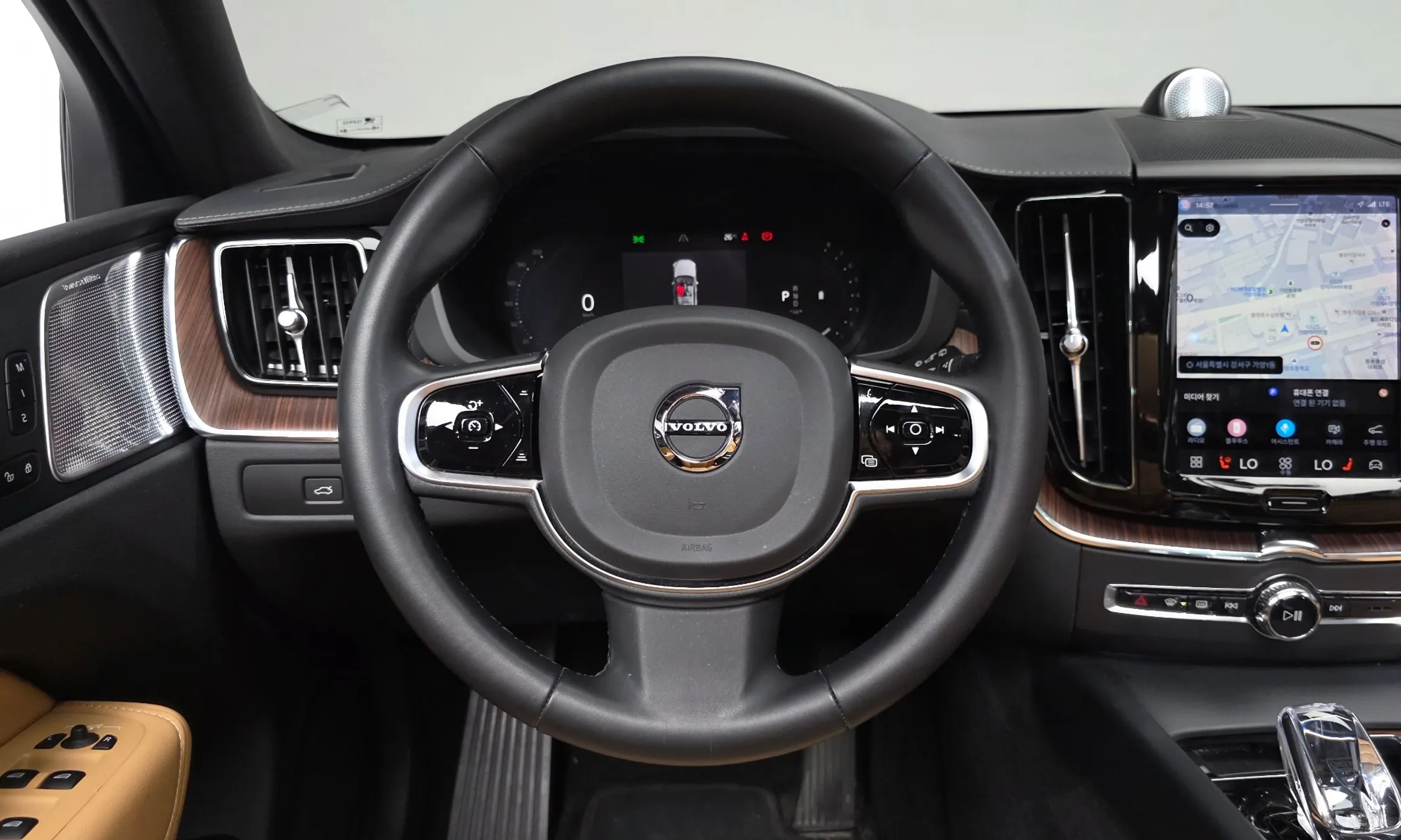 Volvo XC60 Gen 2 превью 12