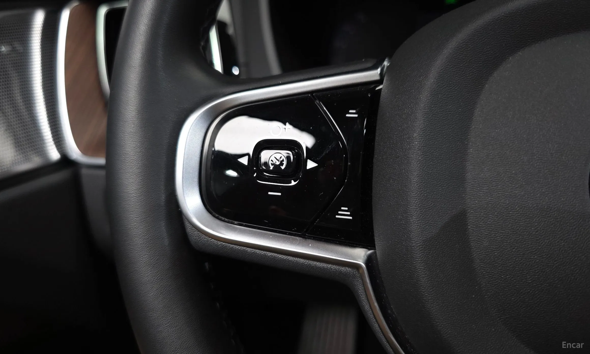 Volvo XC60 Gen 2 превью 18