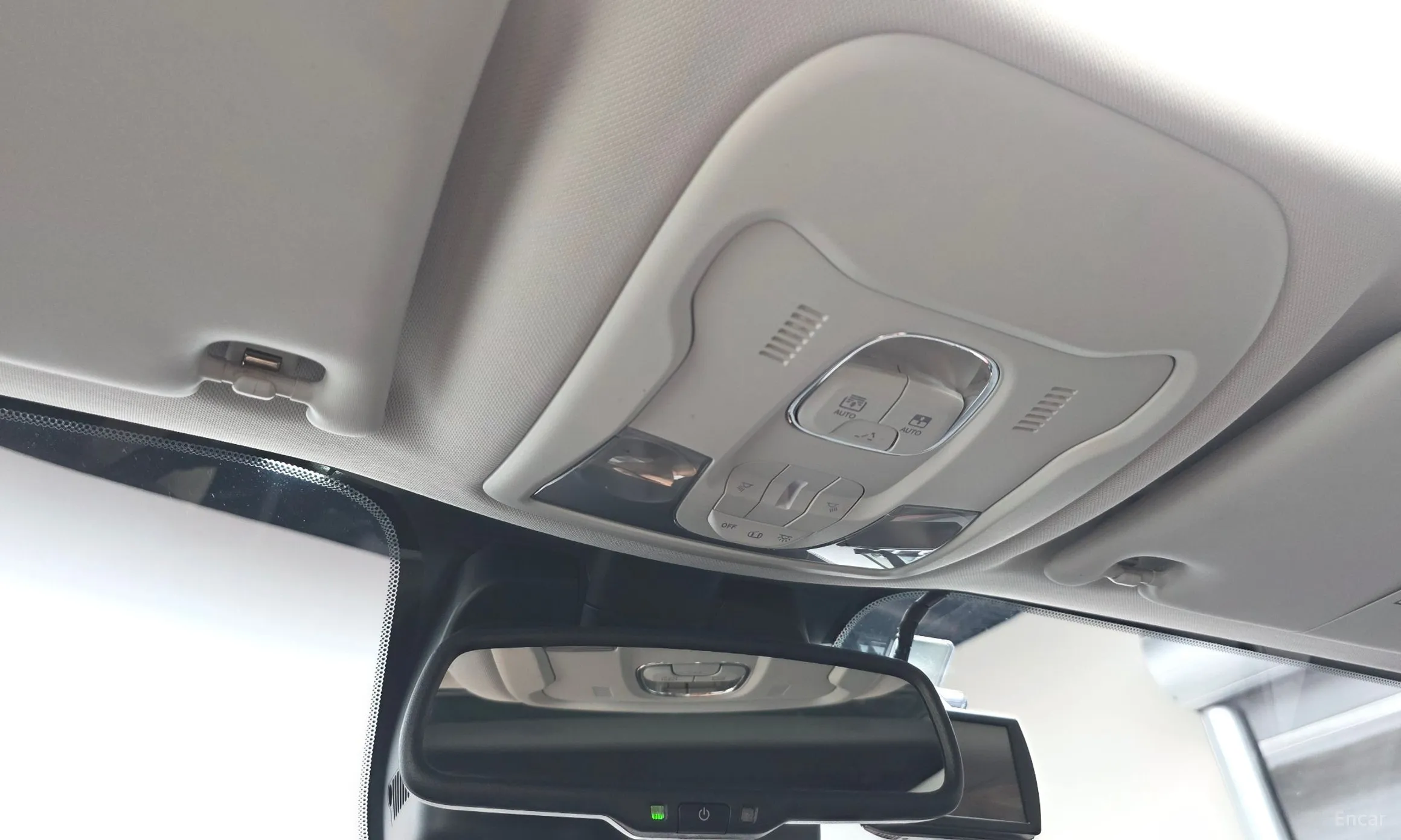 Jeep Renegade превью 19
