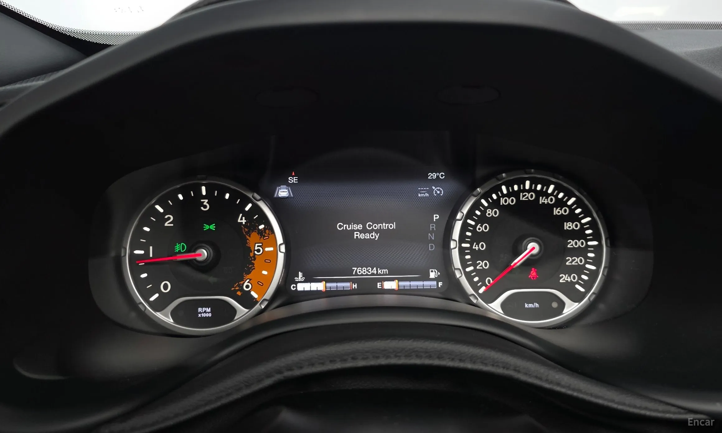 Jeep Renegade превью 8