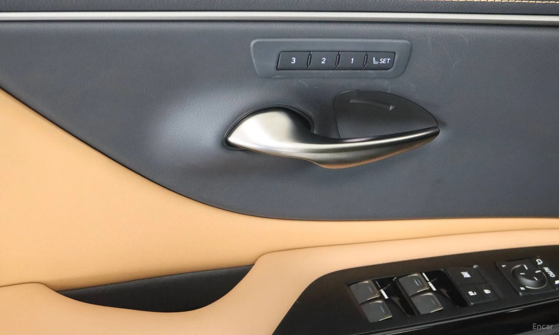 Lexus ES300h 7th Generation превью 7