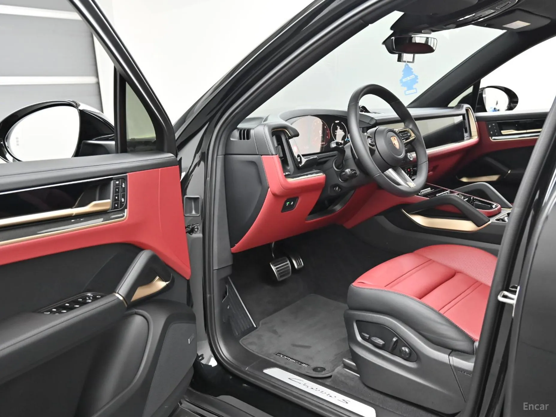 Porsche Cayenne (PO536) превью 11