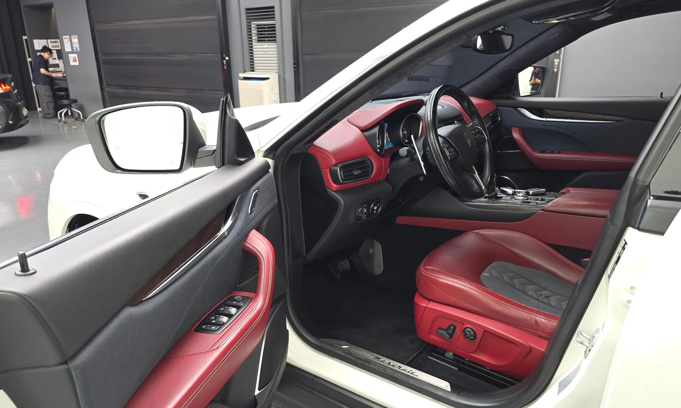 Maserati Levante превью 10