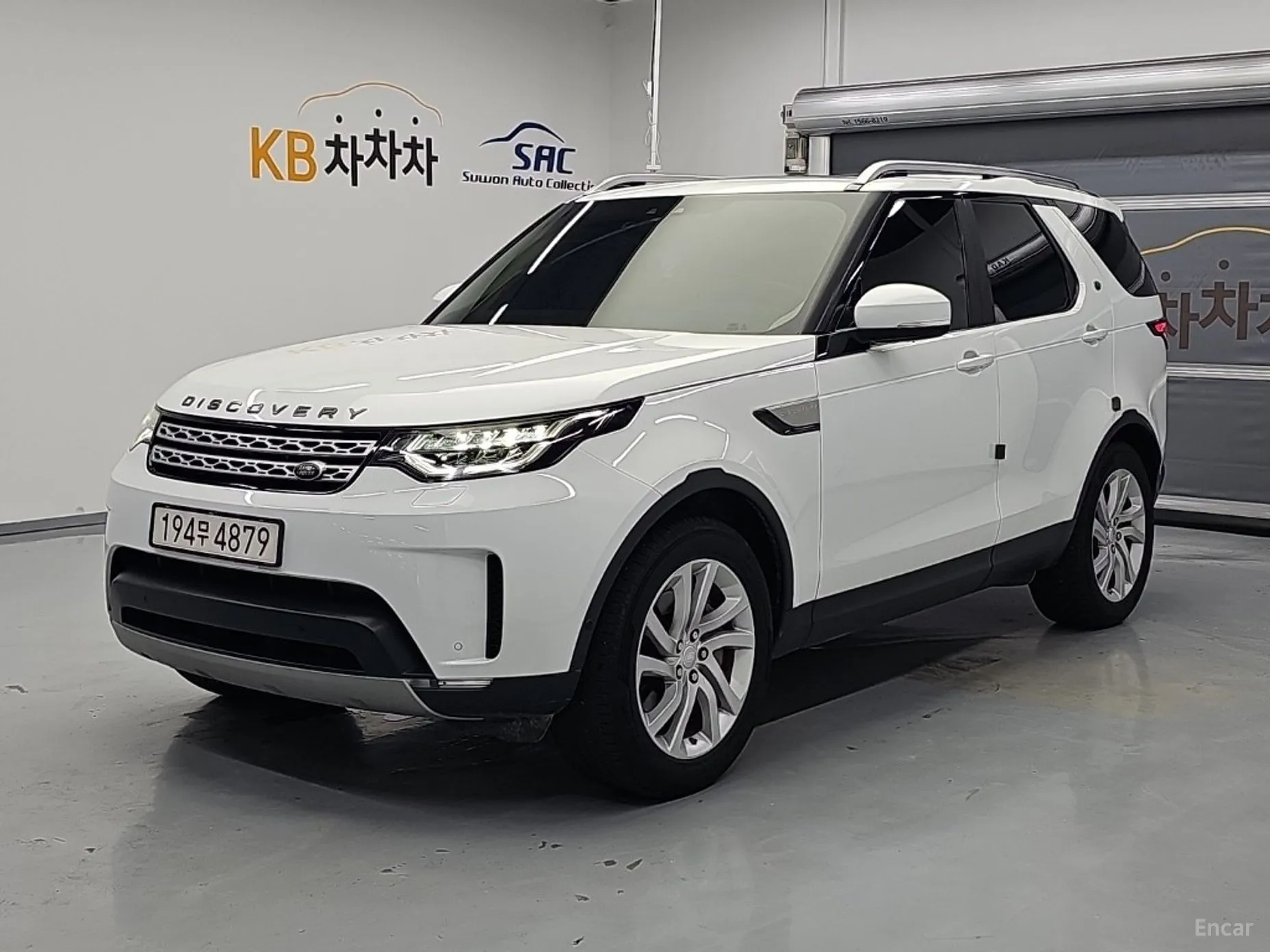 Land Rover Discovery 5