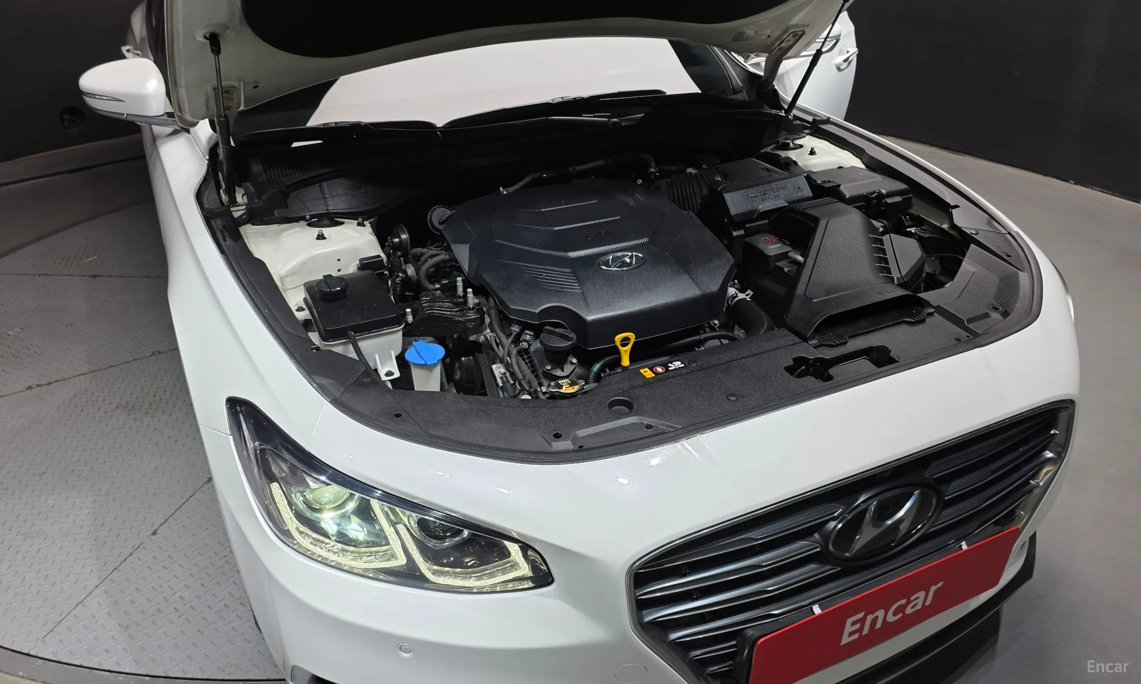 Hyundai Grandeur IG превью 6