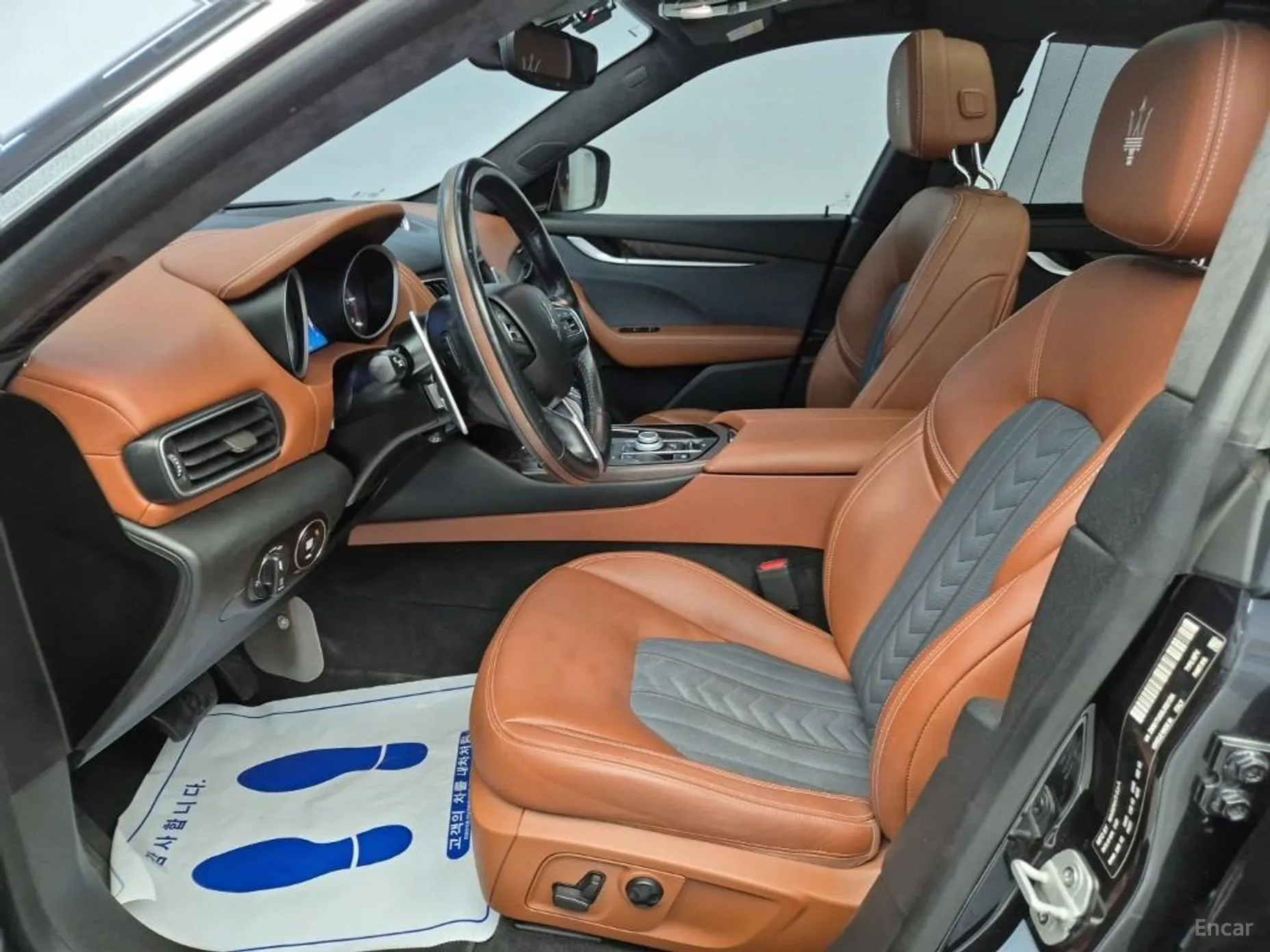 Maserati Levante превью 11