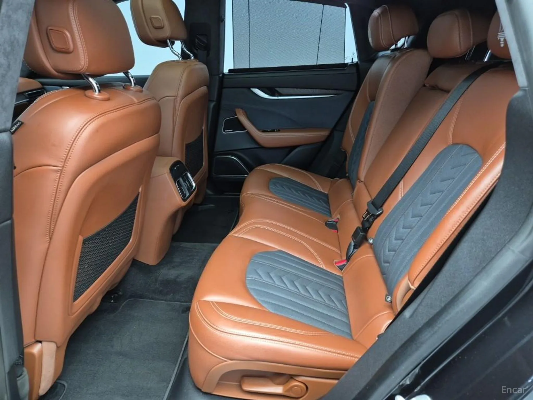 Maserati Levante превью 12