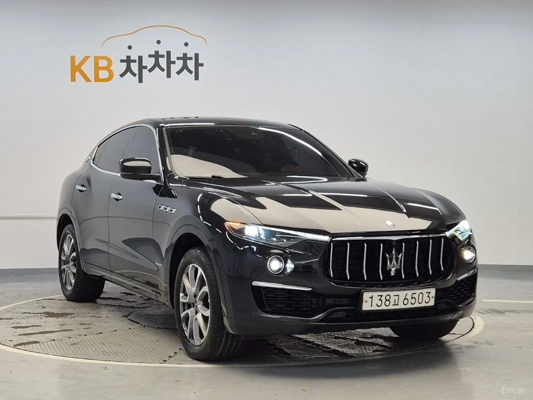 Maserati Levante превью 4