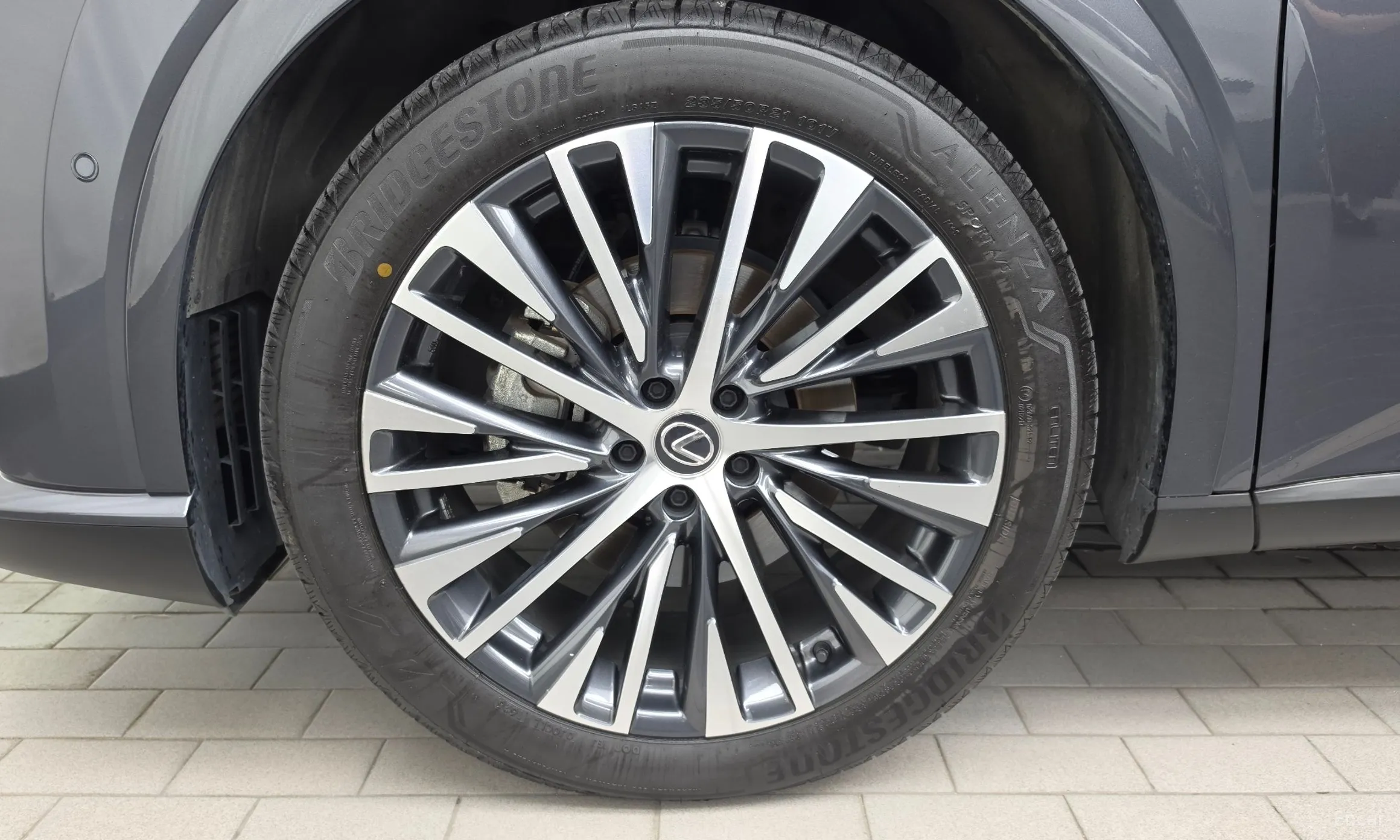 Lexus RX450h + 5th Gen превью 5