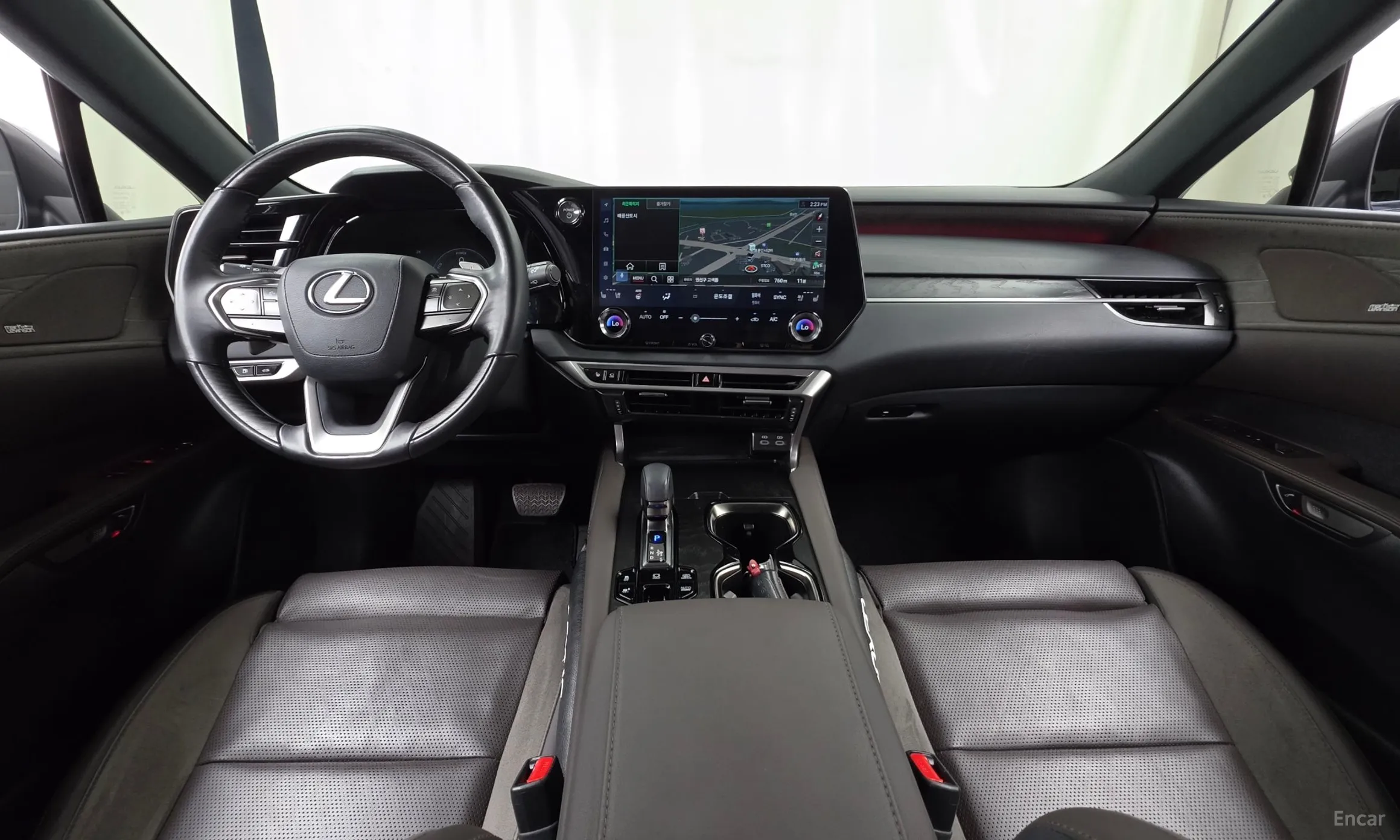 Lexus RX450h + 5th Gen превью 7
