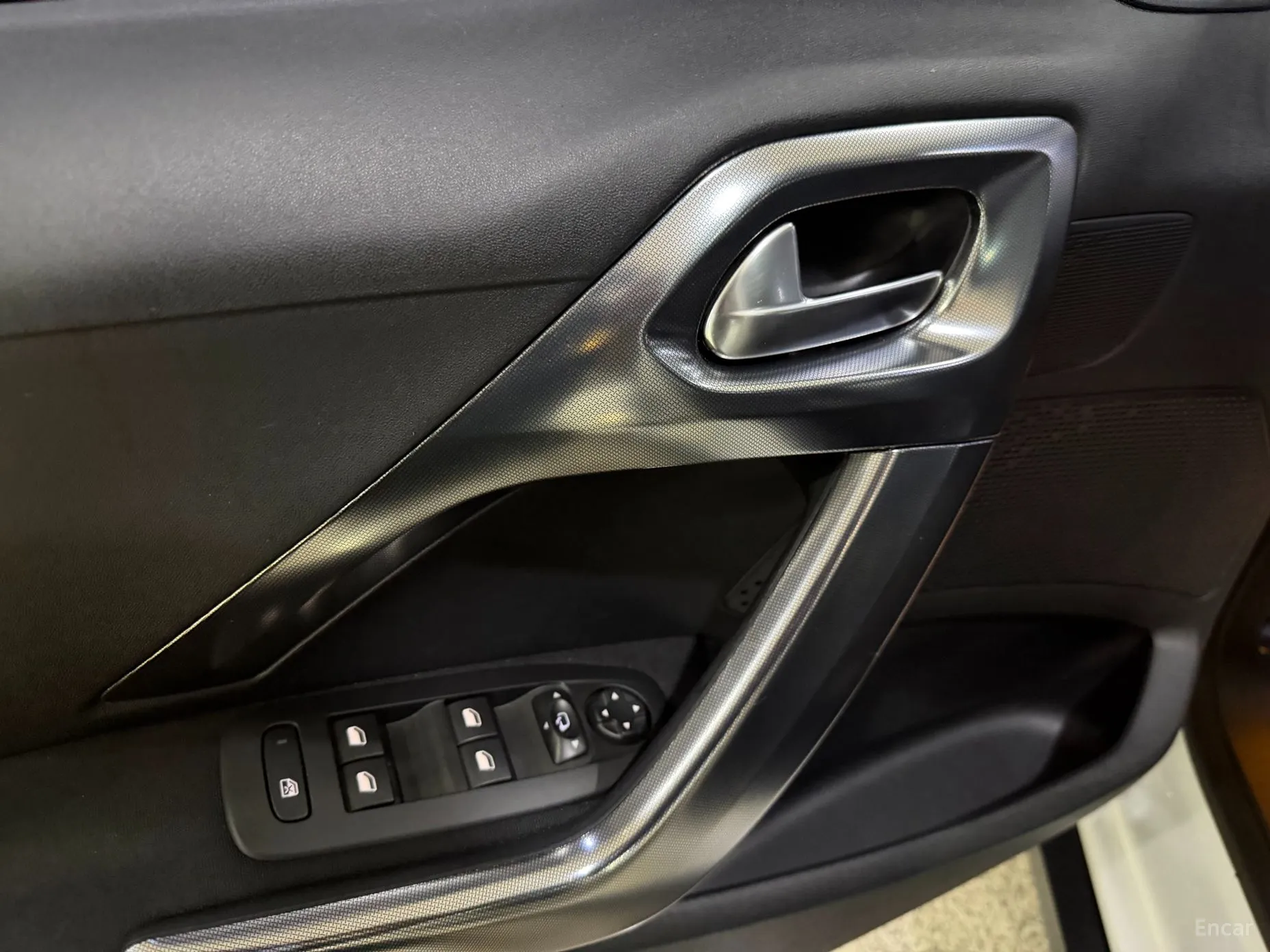 Peugeot 2008. превью 17