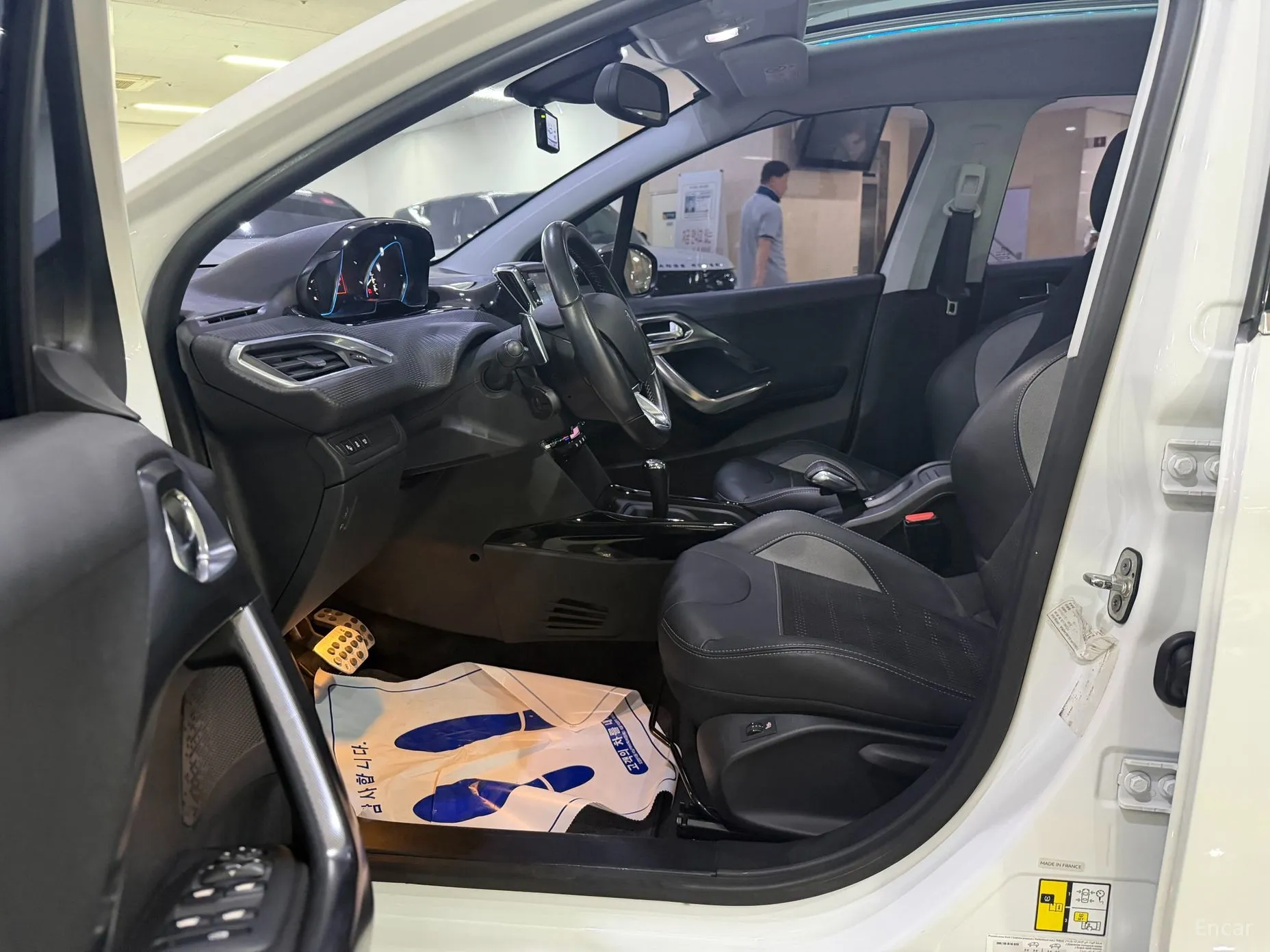 Peugeot 2008. превью 6