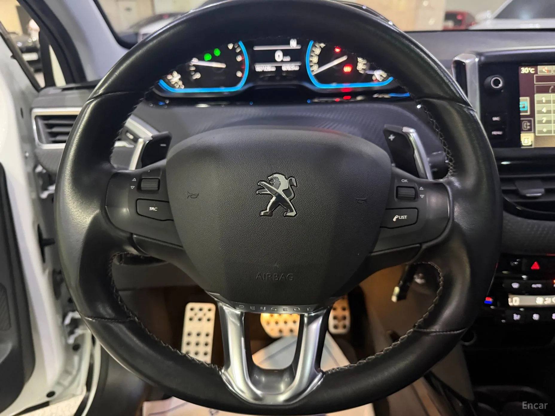 Peugeot 2008. превью 9