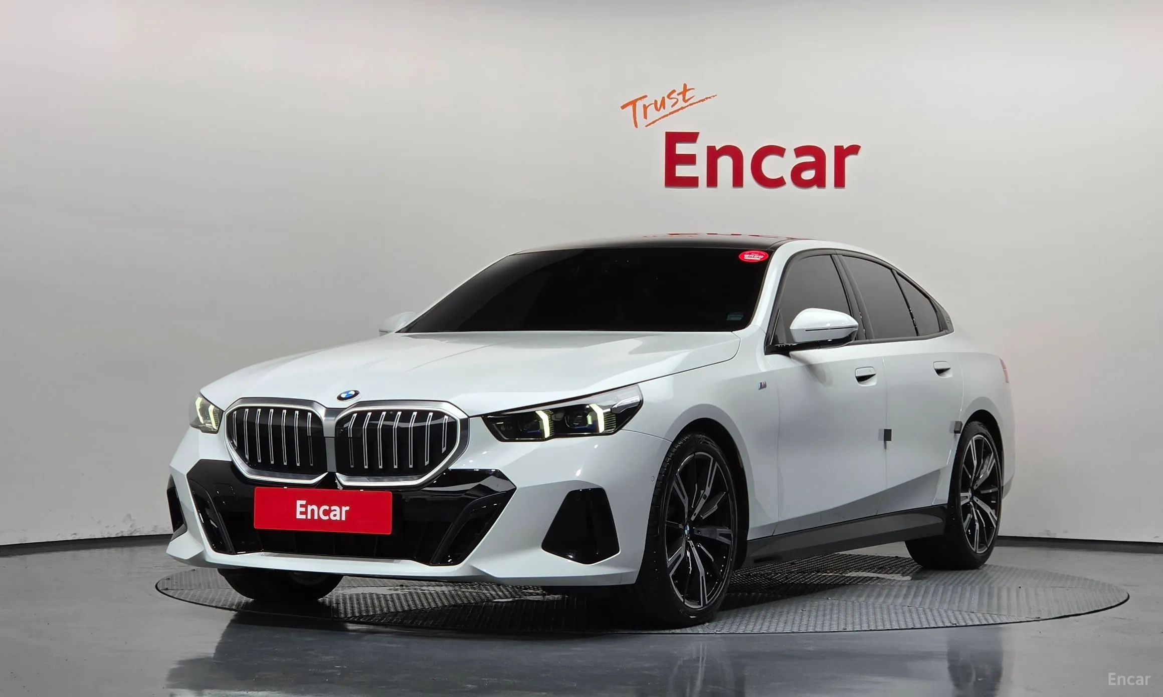 BMW 5 Series (G60)