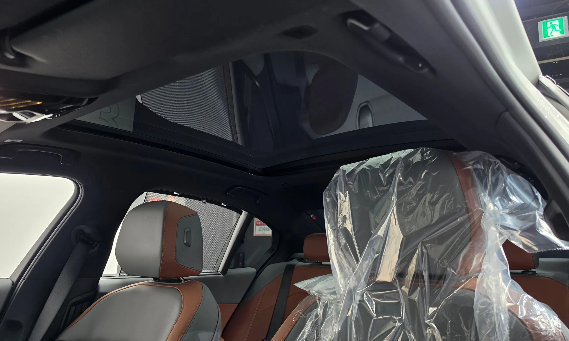 BMW 5 Series (G60) превью 17