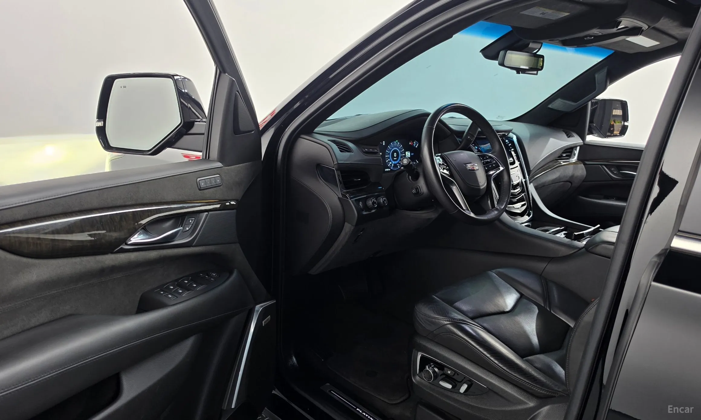 Cadillac Escalade превью 10