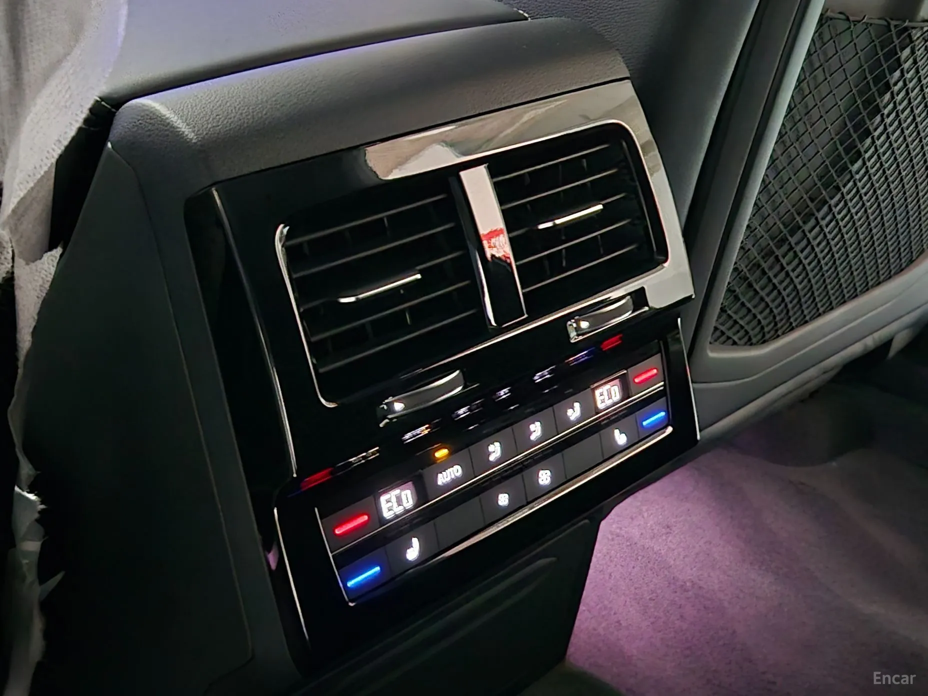 Volkswagen Touareg 3rd Generation превью 15