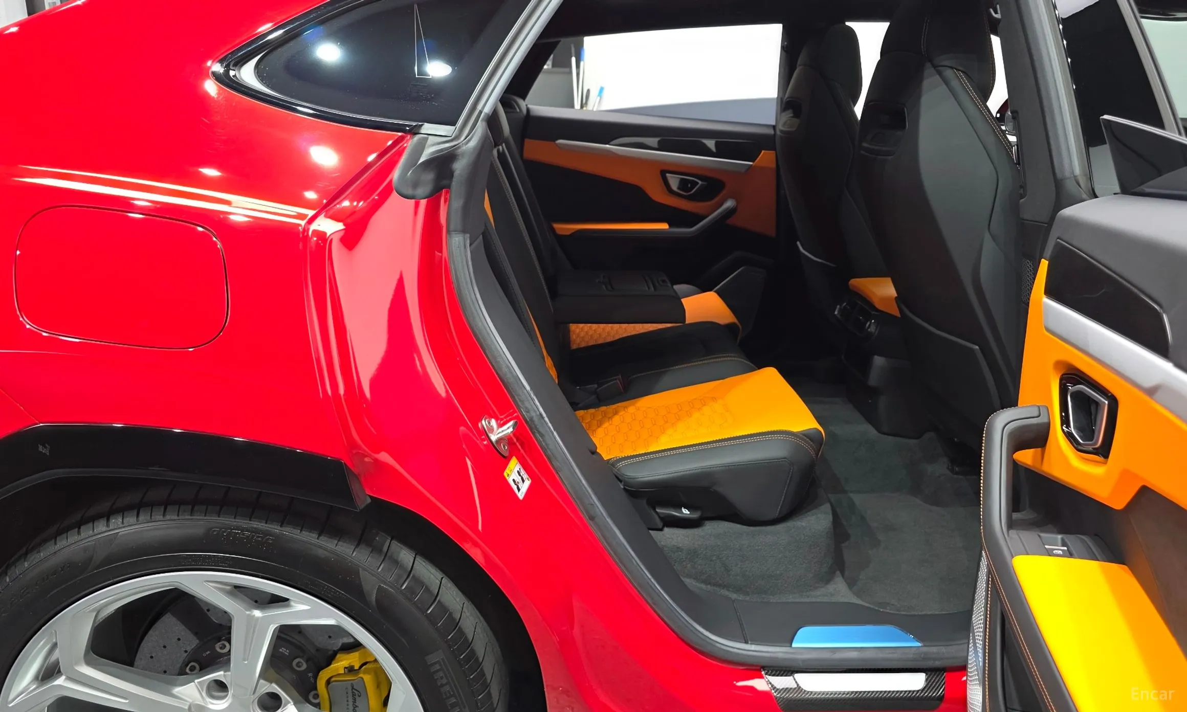 Lamborghini Urus превью 12