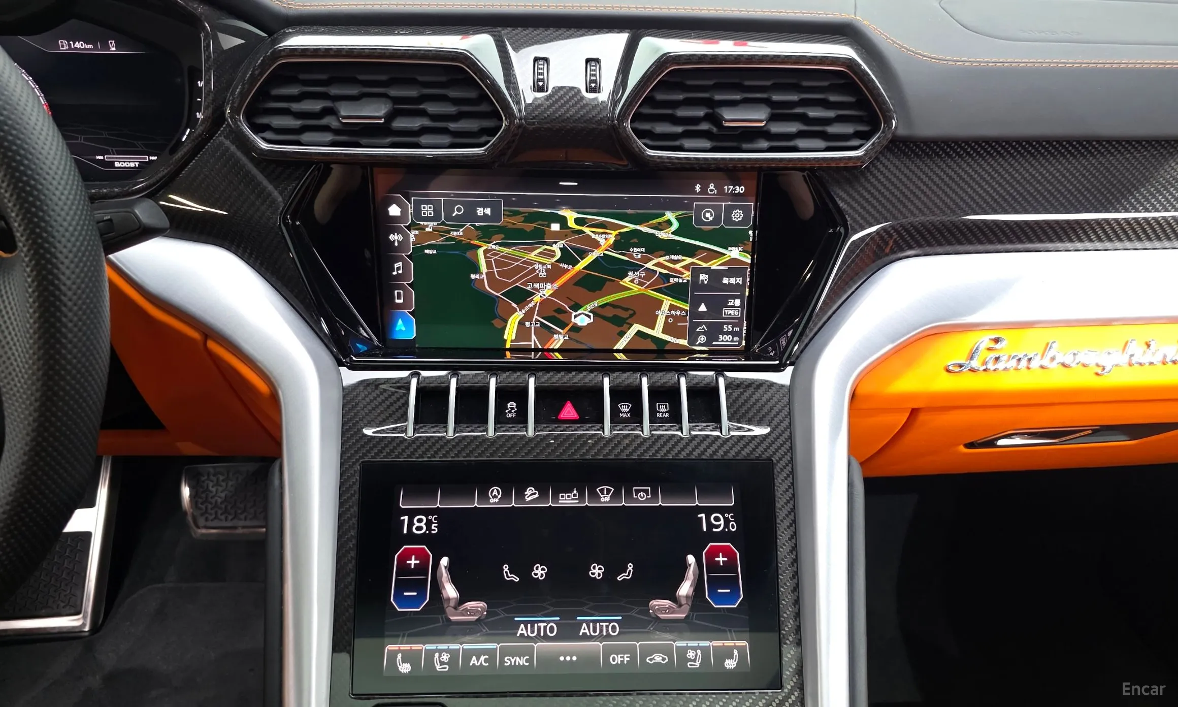 Lamborghini Urus превью 15