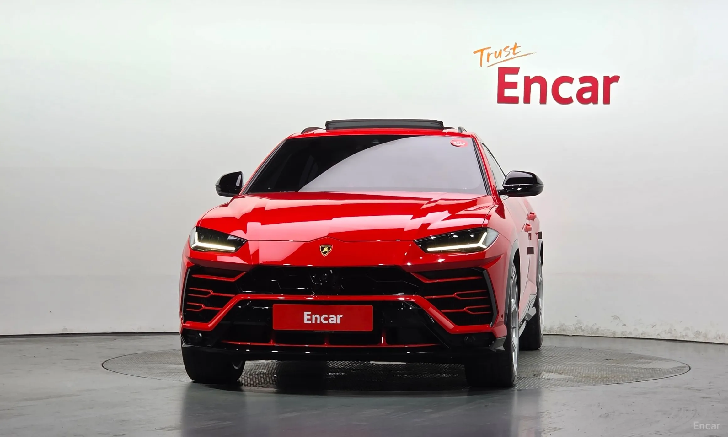 Lamborghini Urus превью 3