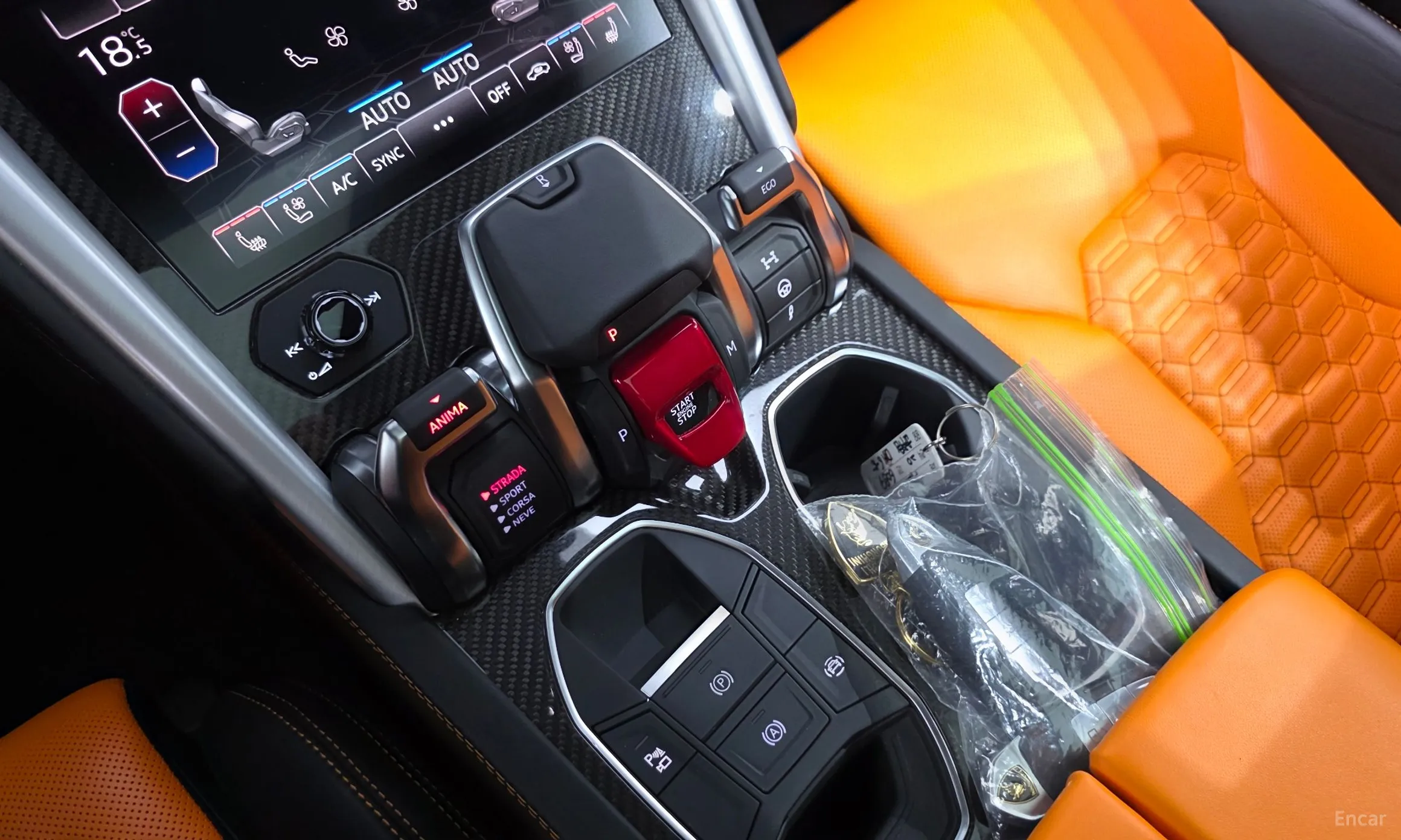 Lamborghini Urus превью 9