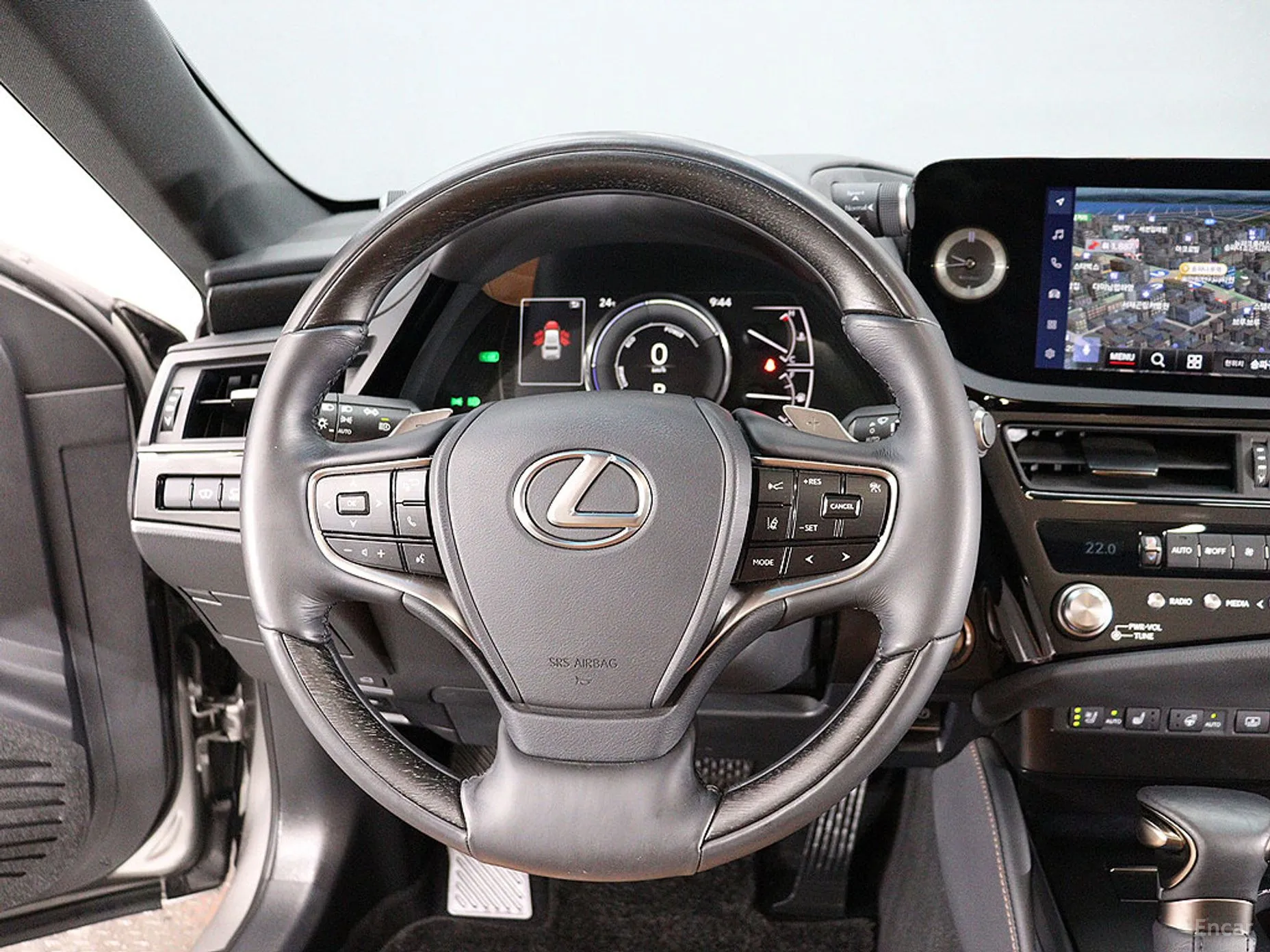 Lexus ES300h 7th Generation превью 12