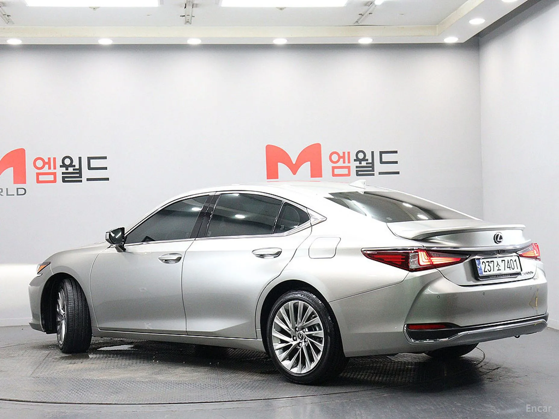 Lexus ES300h 7th Generation превью 4