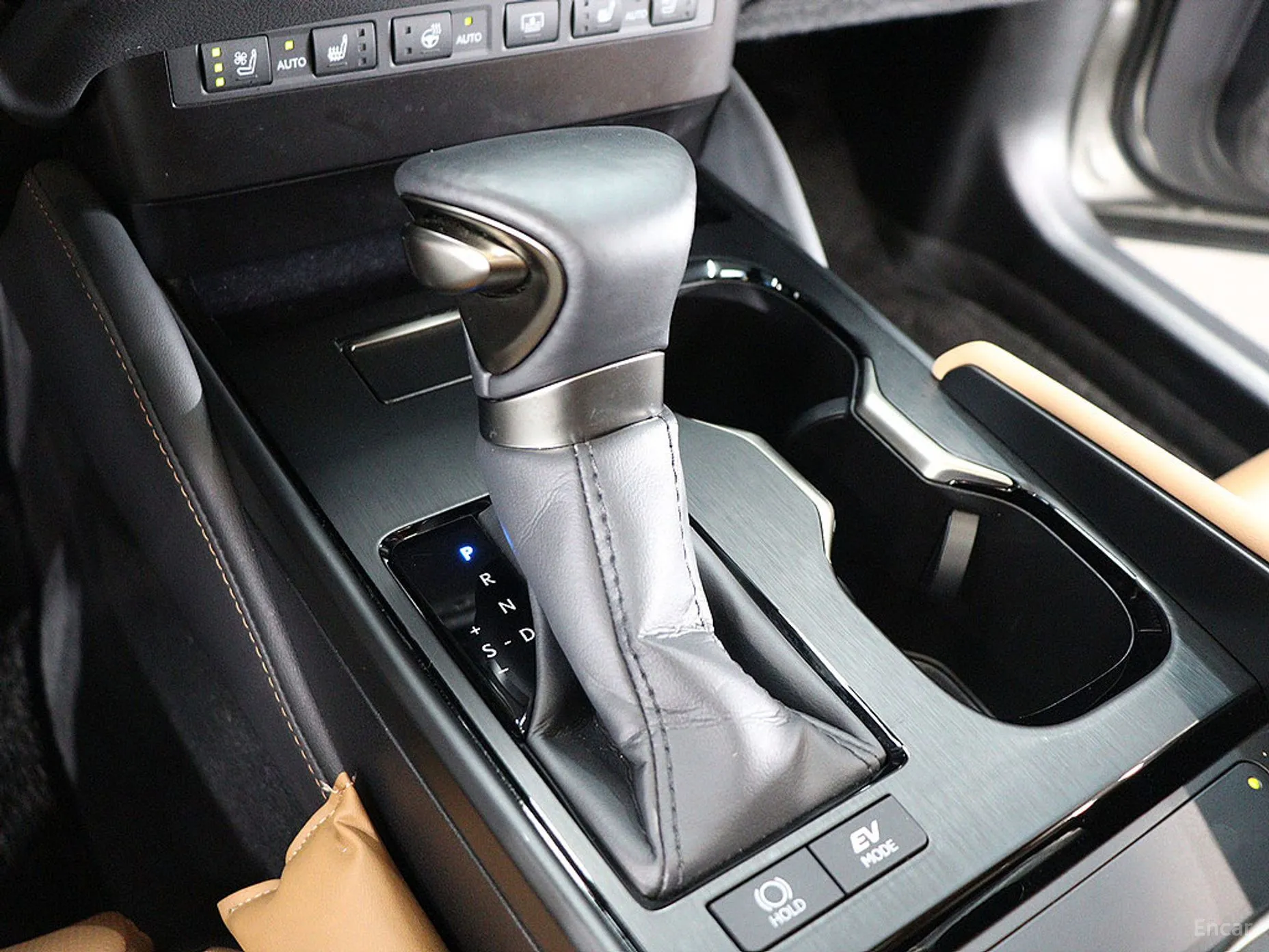 Lexus ES300h 7th Generation превью 9
